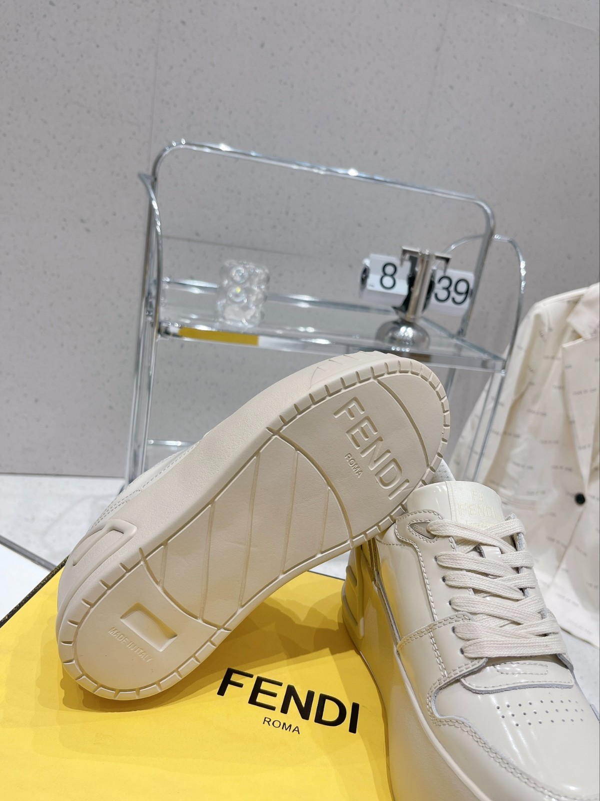 030 38123123 SIZE 35-40
