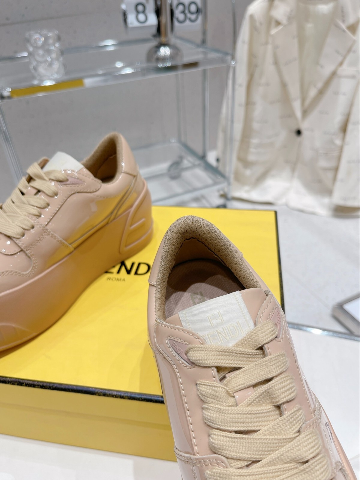 028 38123123 SIZE 35-40