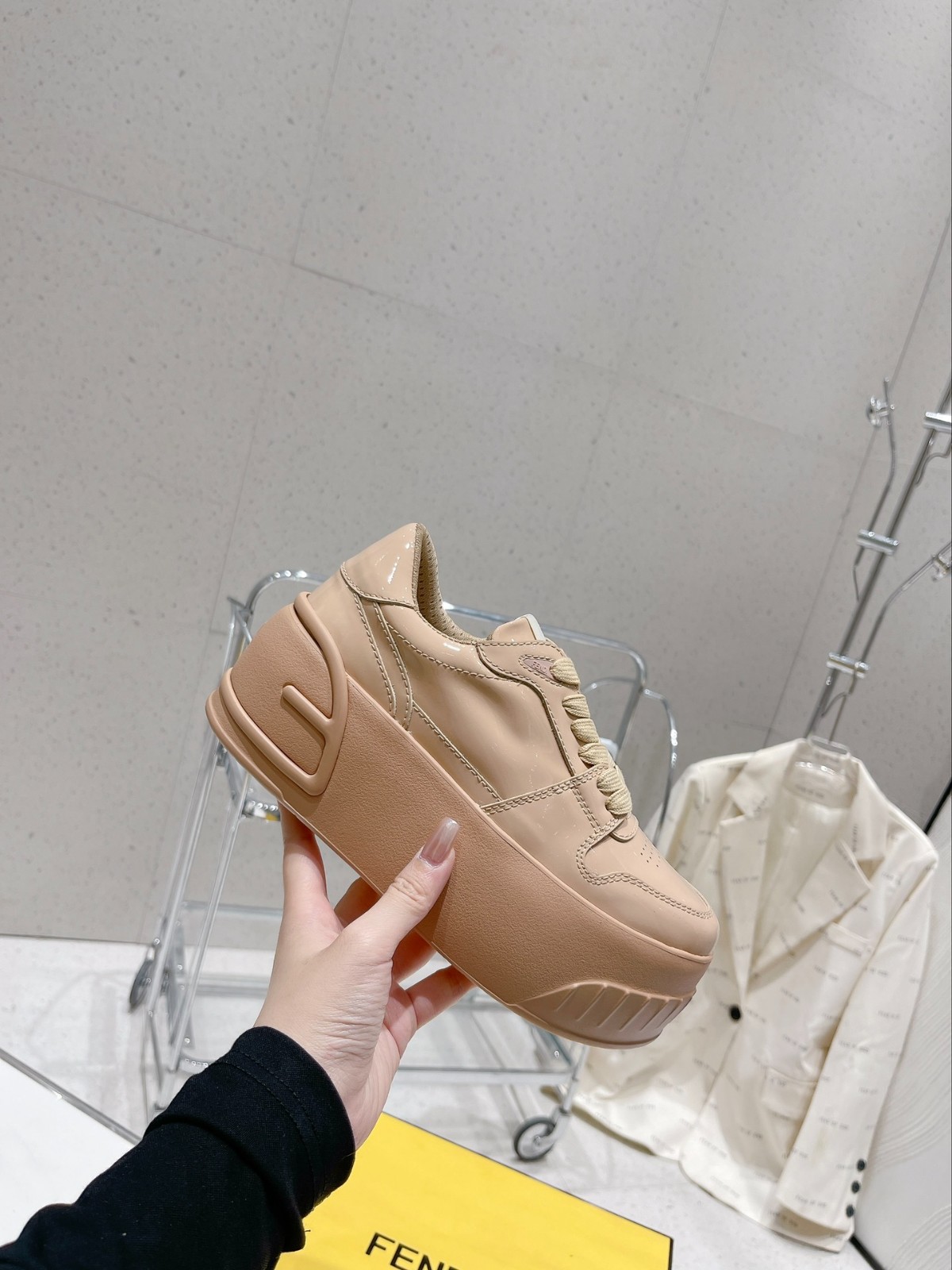 028 38123123 SIZE 35-40