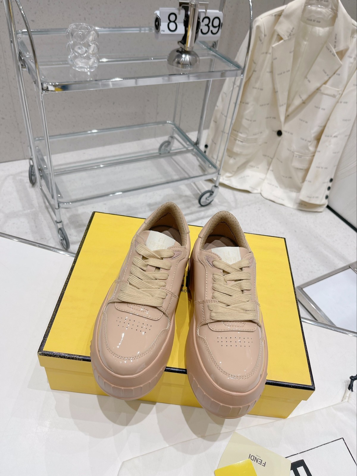 028 38123123 SIZE 35-40
