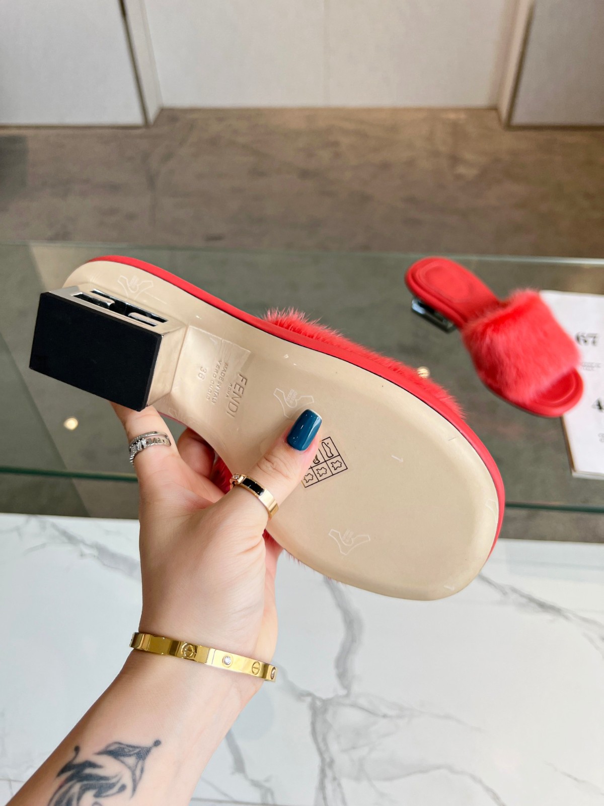 017 42123132  SIZE 35-42
