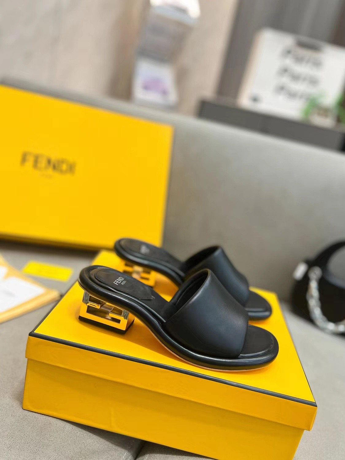 013 31123106  SIZE 35-42