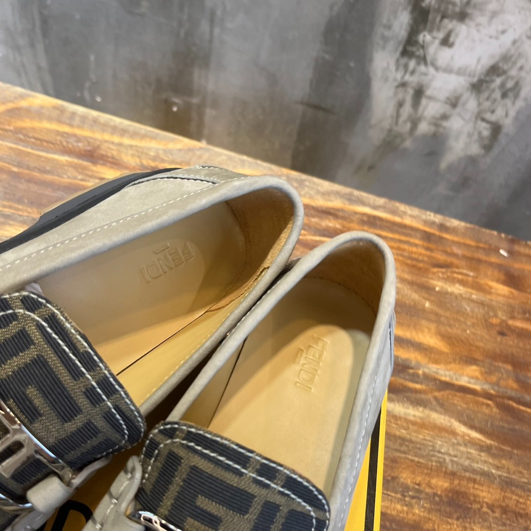 064 52123155 SIZE 38-40