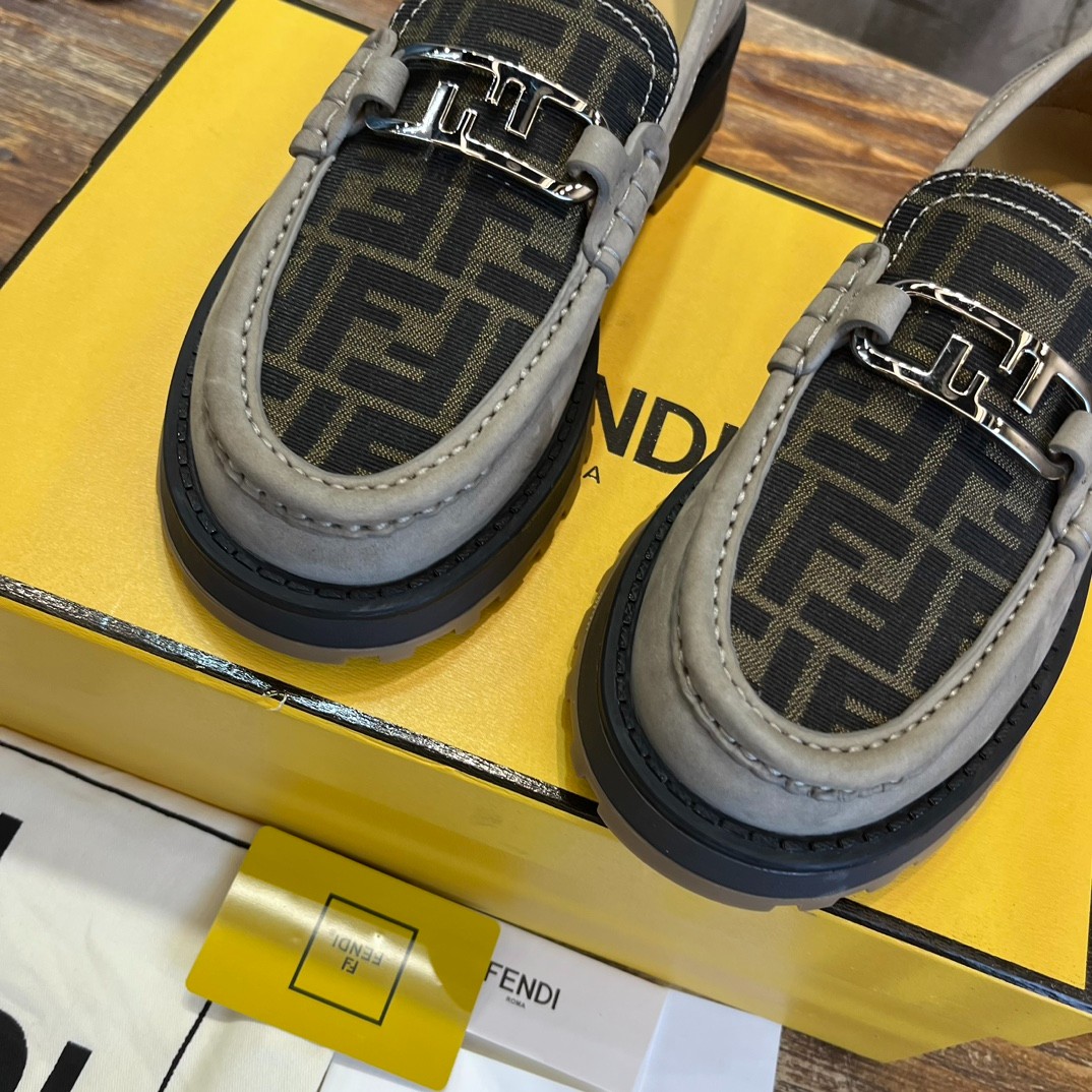 064 52123155 SIZE 38-40