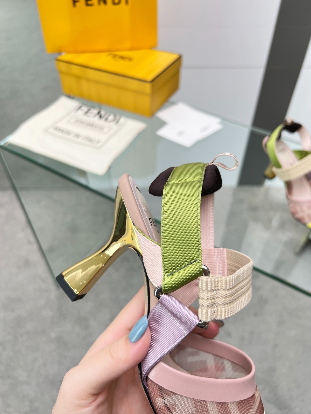 063 25123093 SIZE 35-42