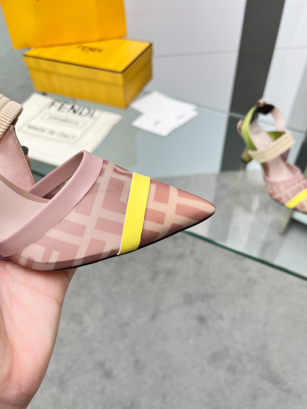 063 25123093 SIZE 35-42