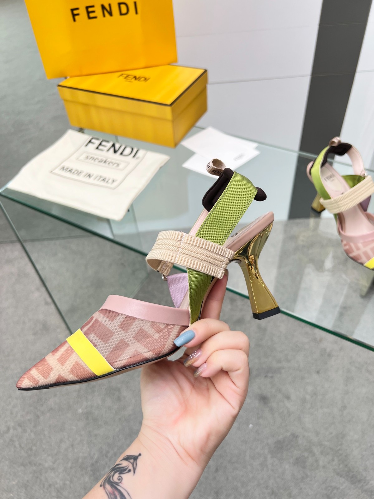 063 25123093 SIZE 35-42