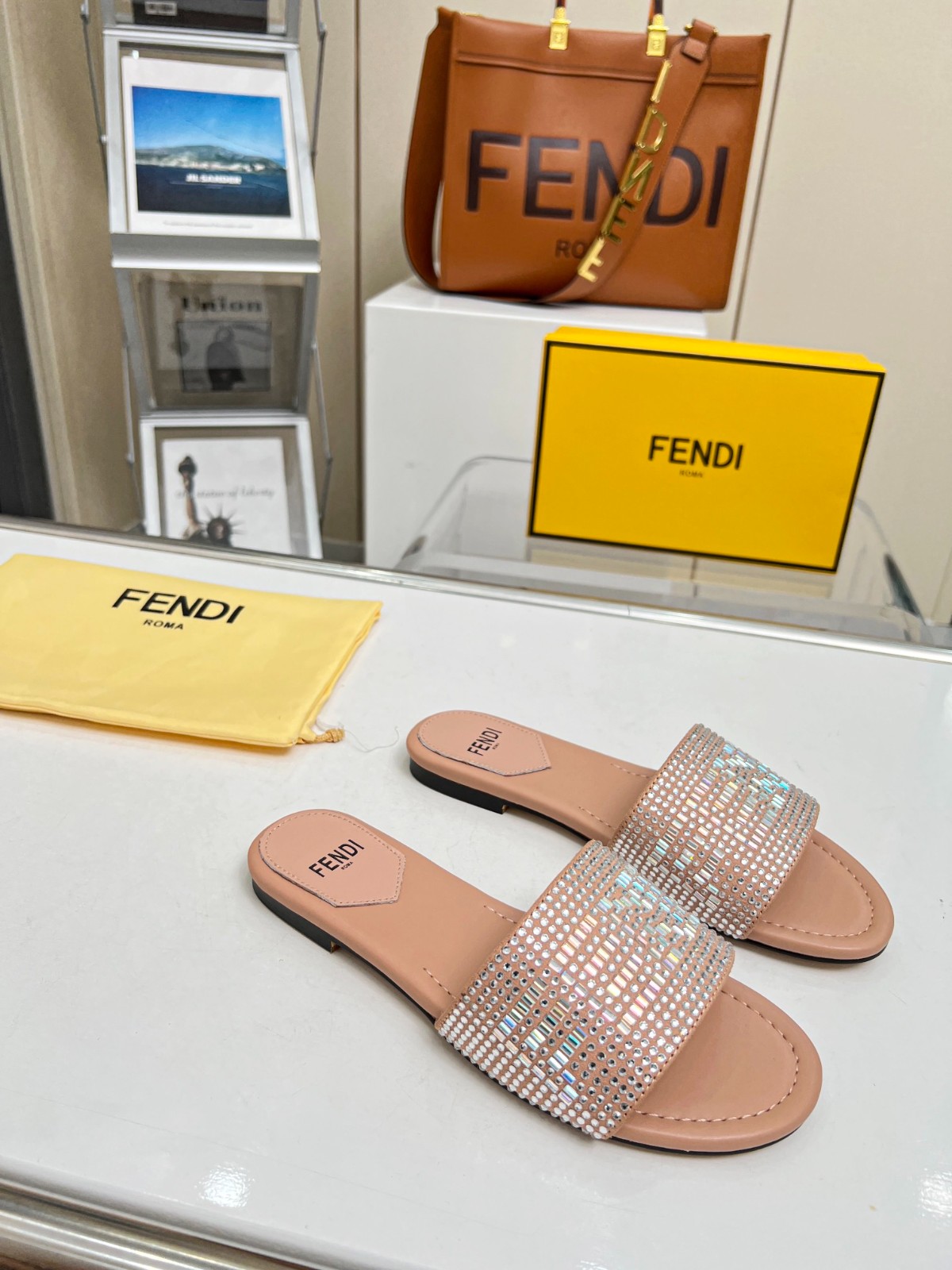 056 22123088 SIZE 35-42
