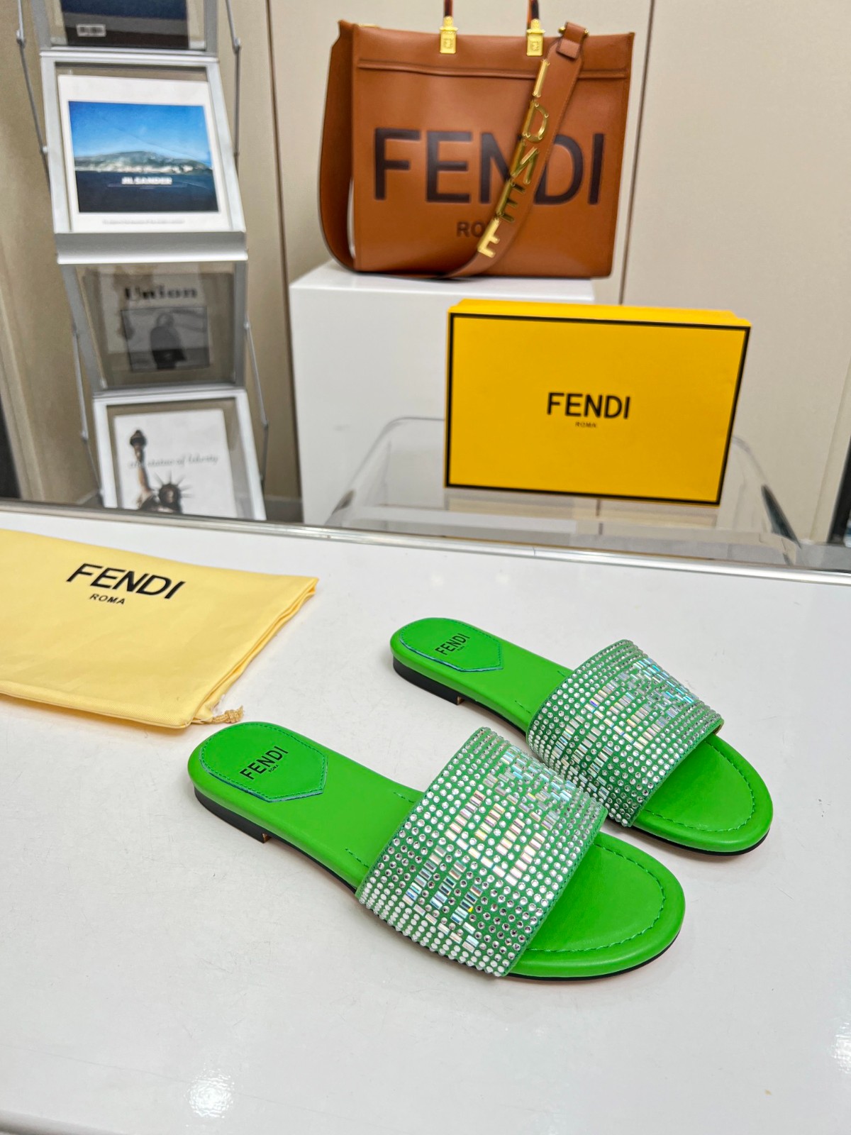 054 22123088 SIZE 35-42