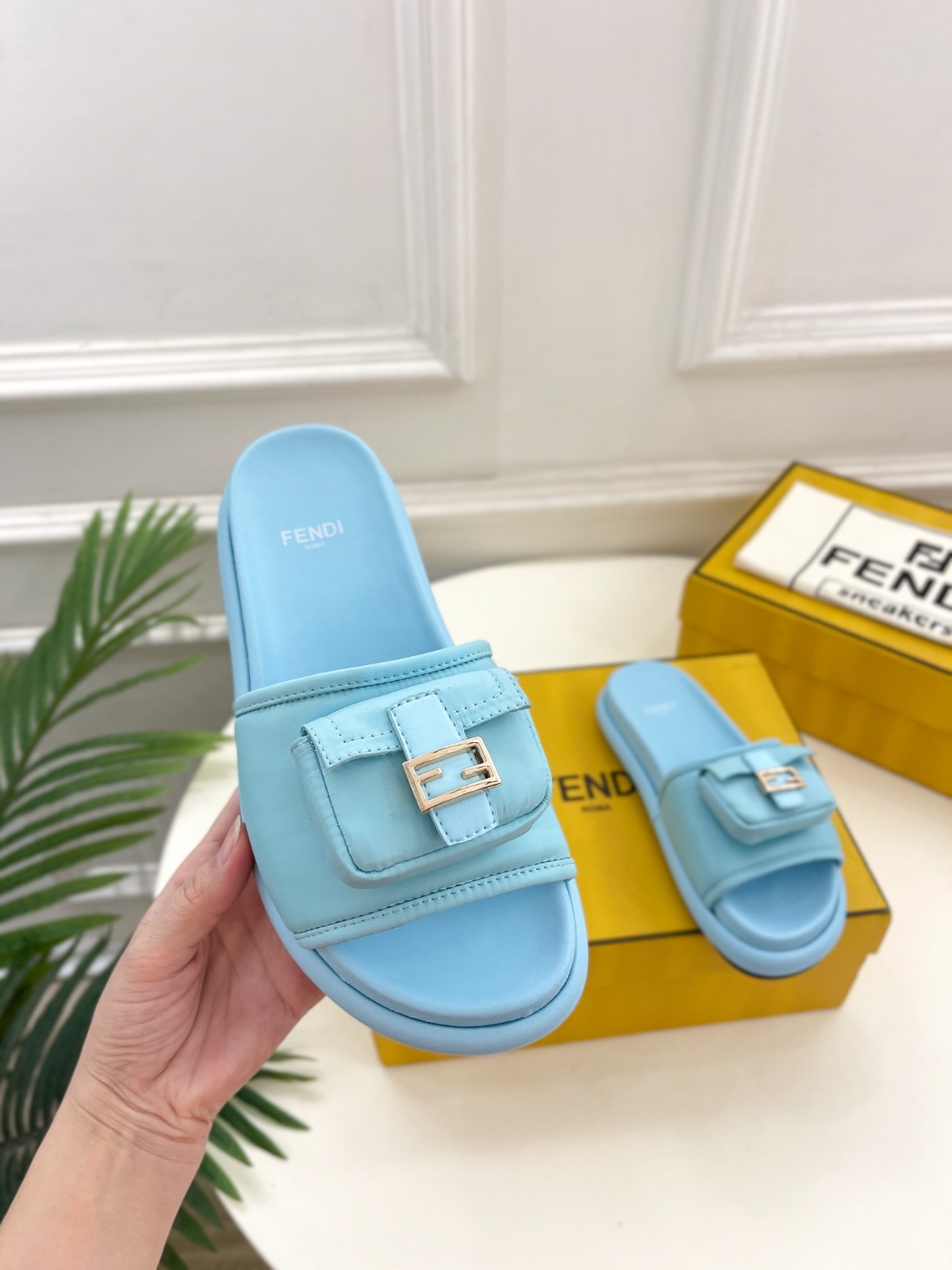 051 29123125 SIZE 35-41