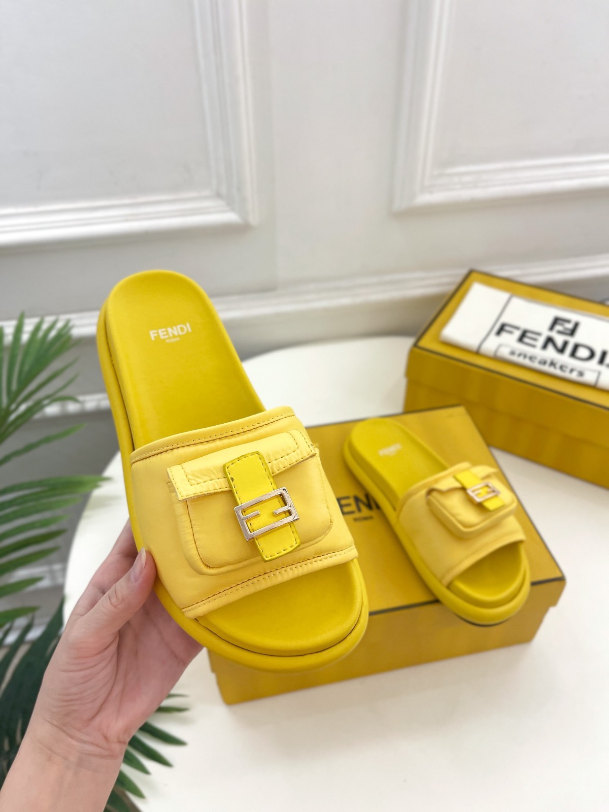 049 29123125 SIZE 35-41