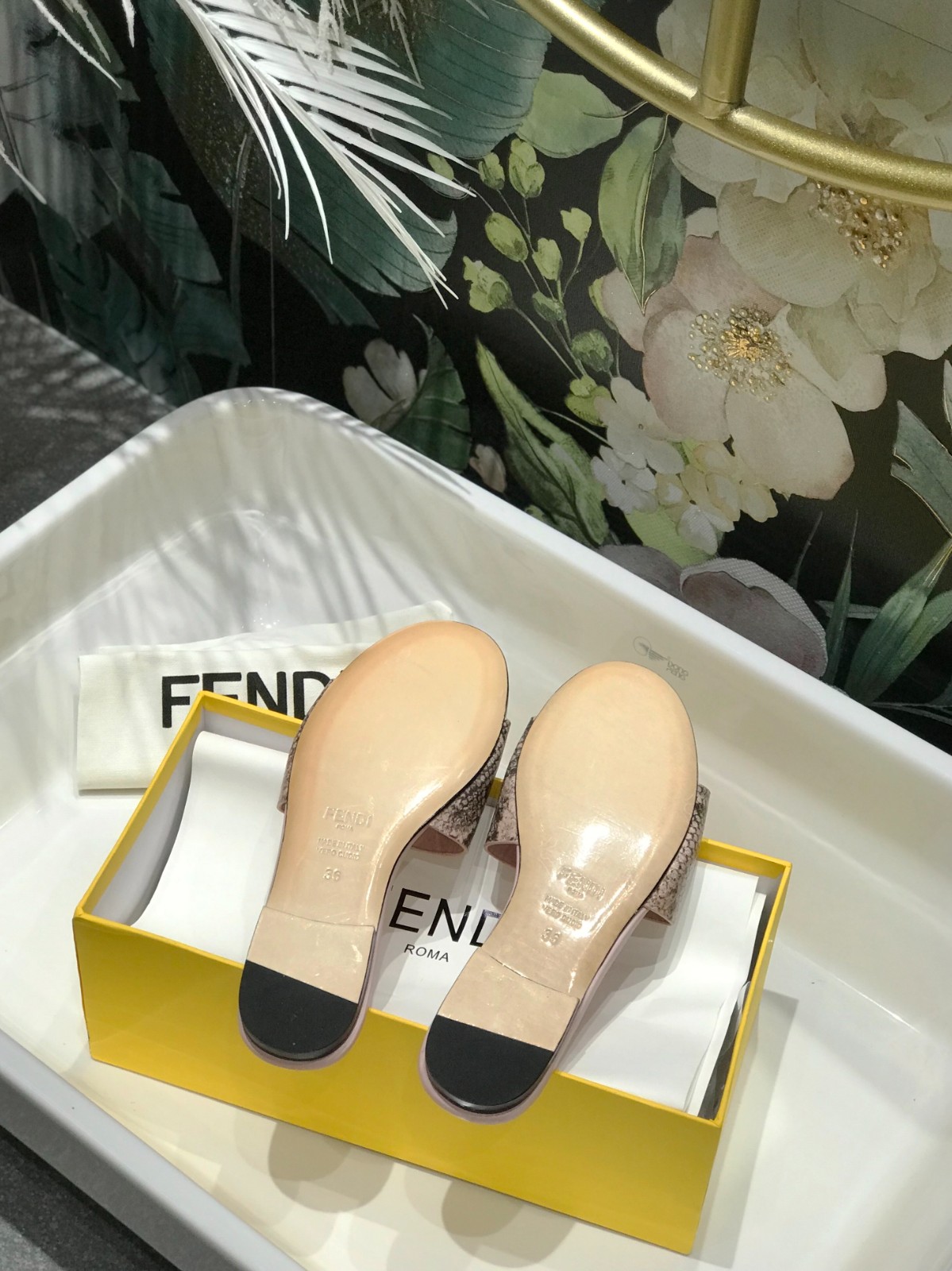 044 22123086 SIZE 35-42