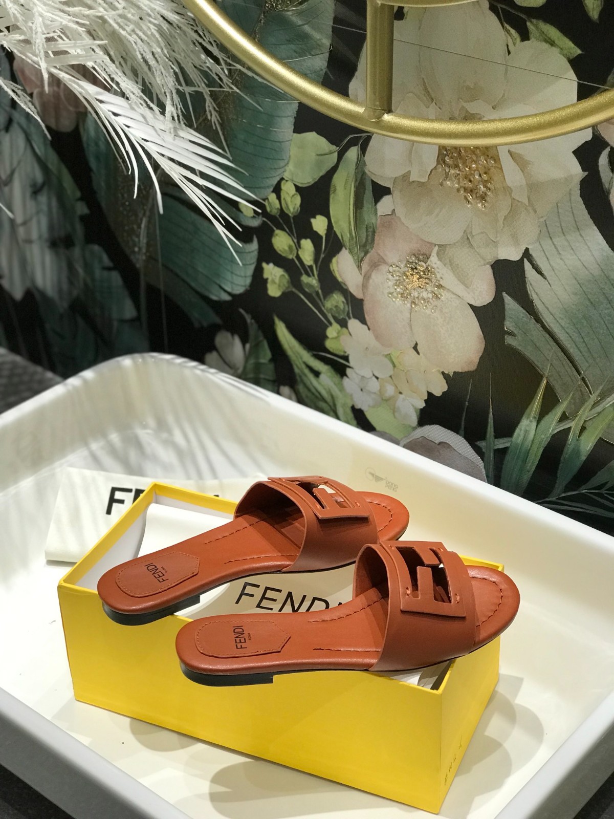 042 22123086 SIZE 35-42
