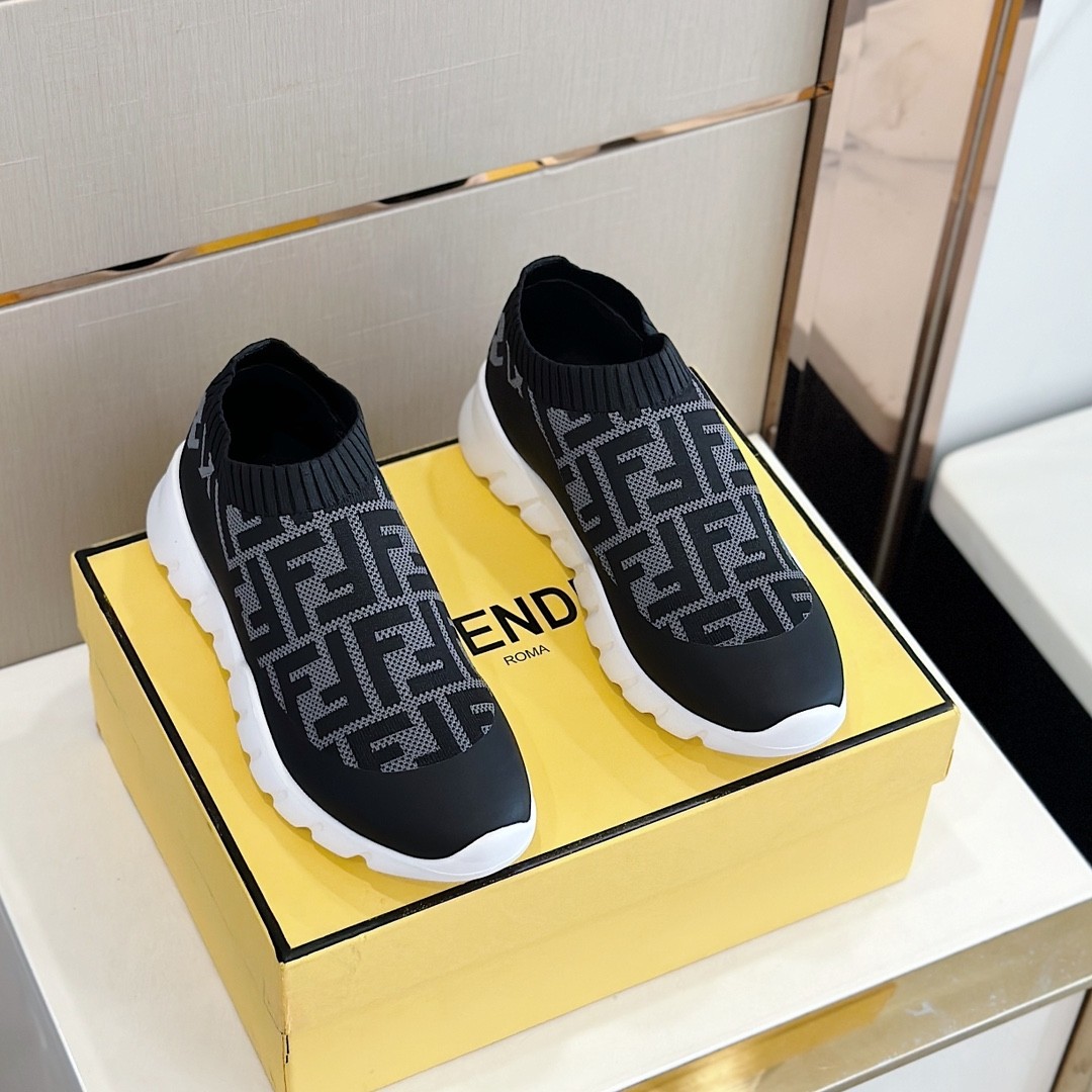 033 36123118 SIZE 38-45