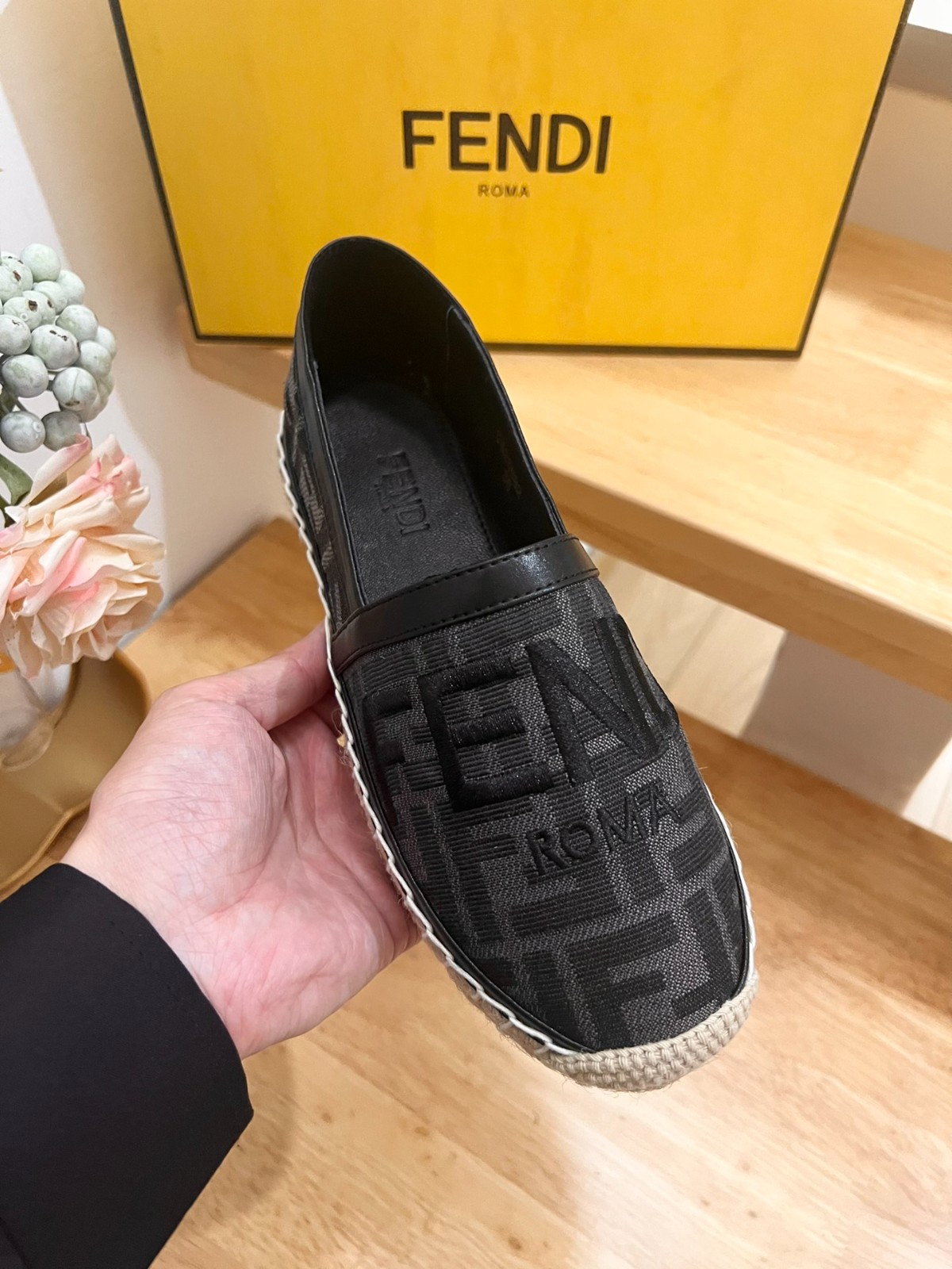 102 26123099 SIZE 35-45