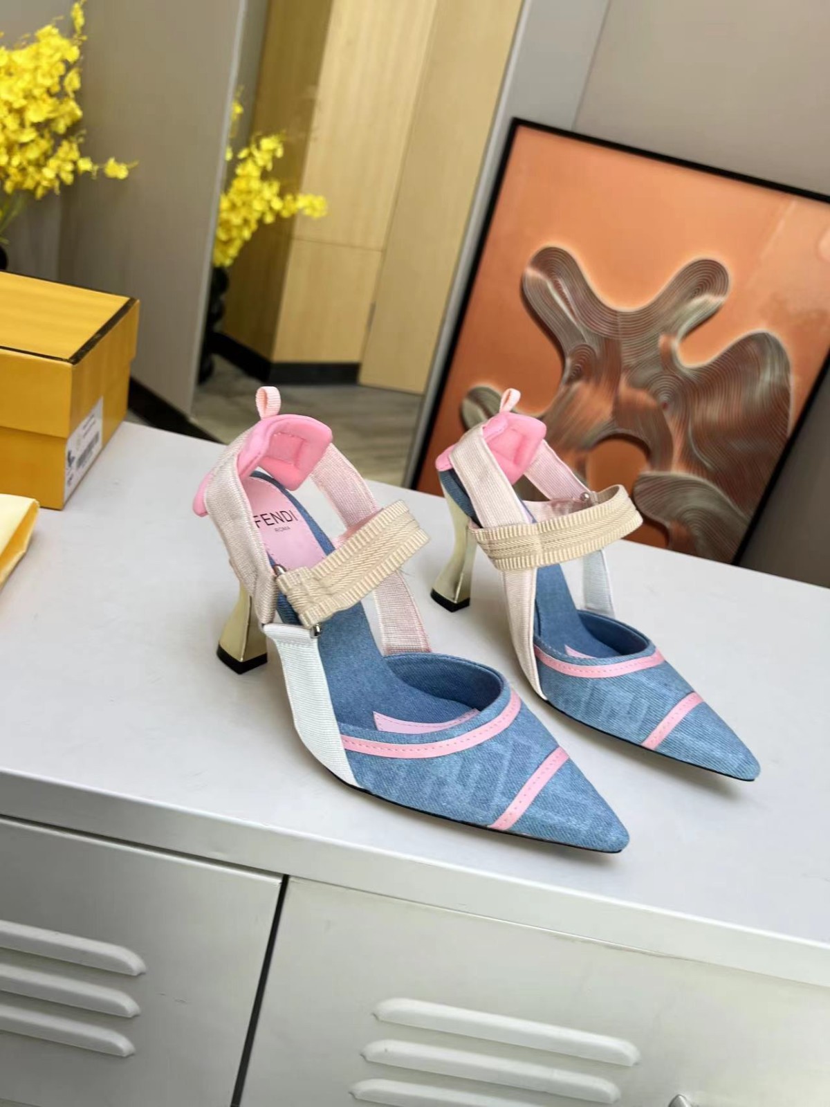 095 22123086 SIZE 35-42