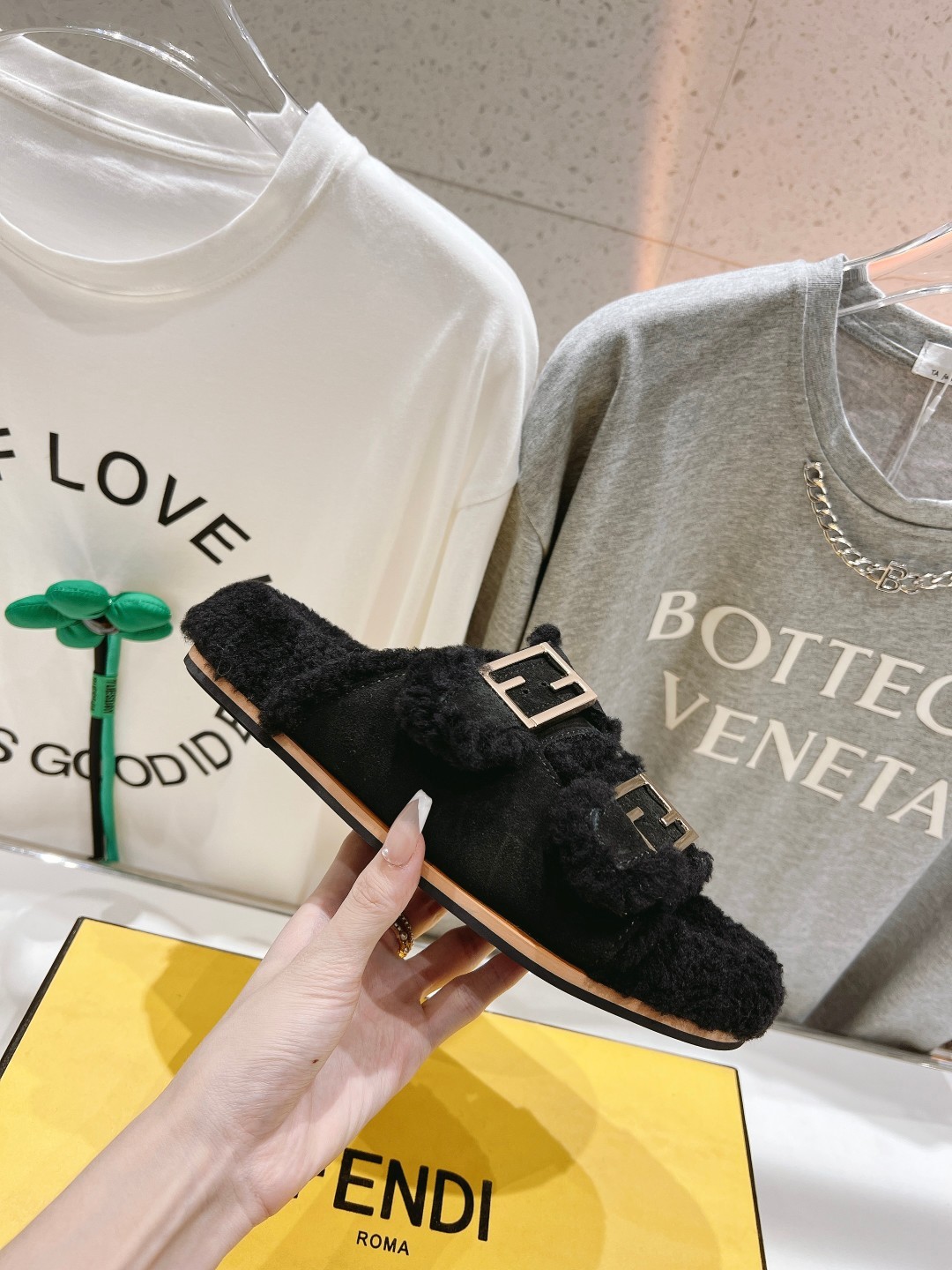 070 32123109 SIZE 35-41
