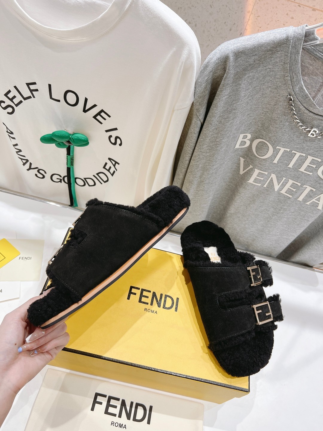 070 32123109 SIZE 35-41