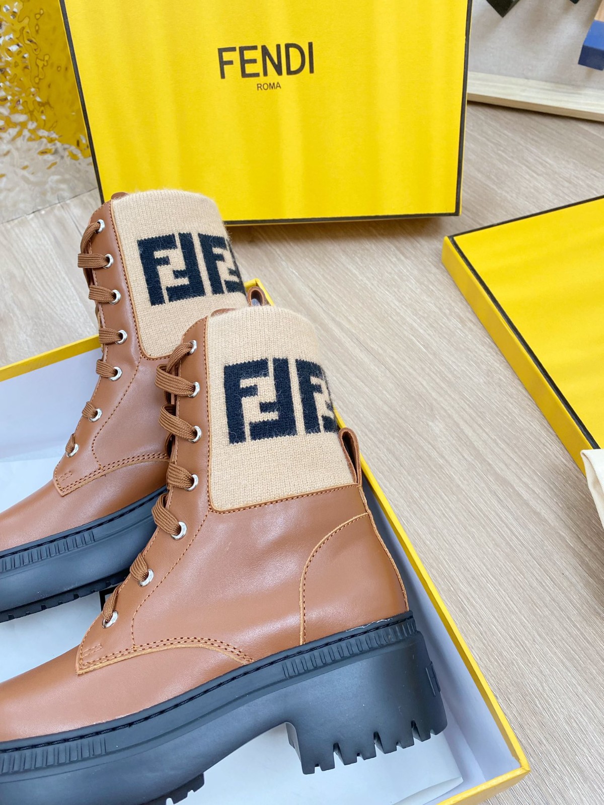 046 38123123 SIZE 35-41
