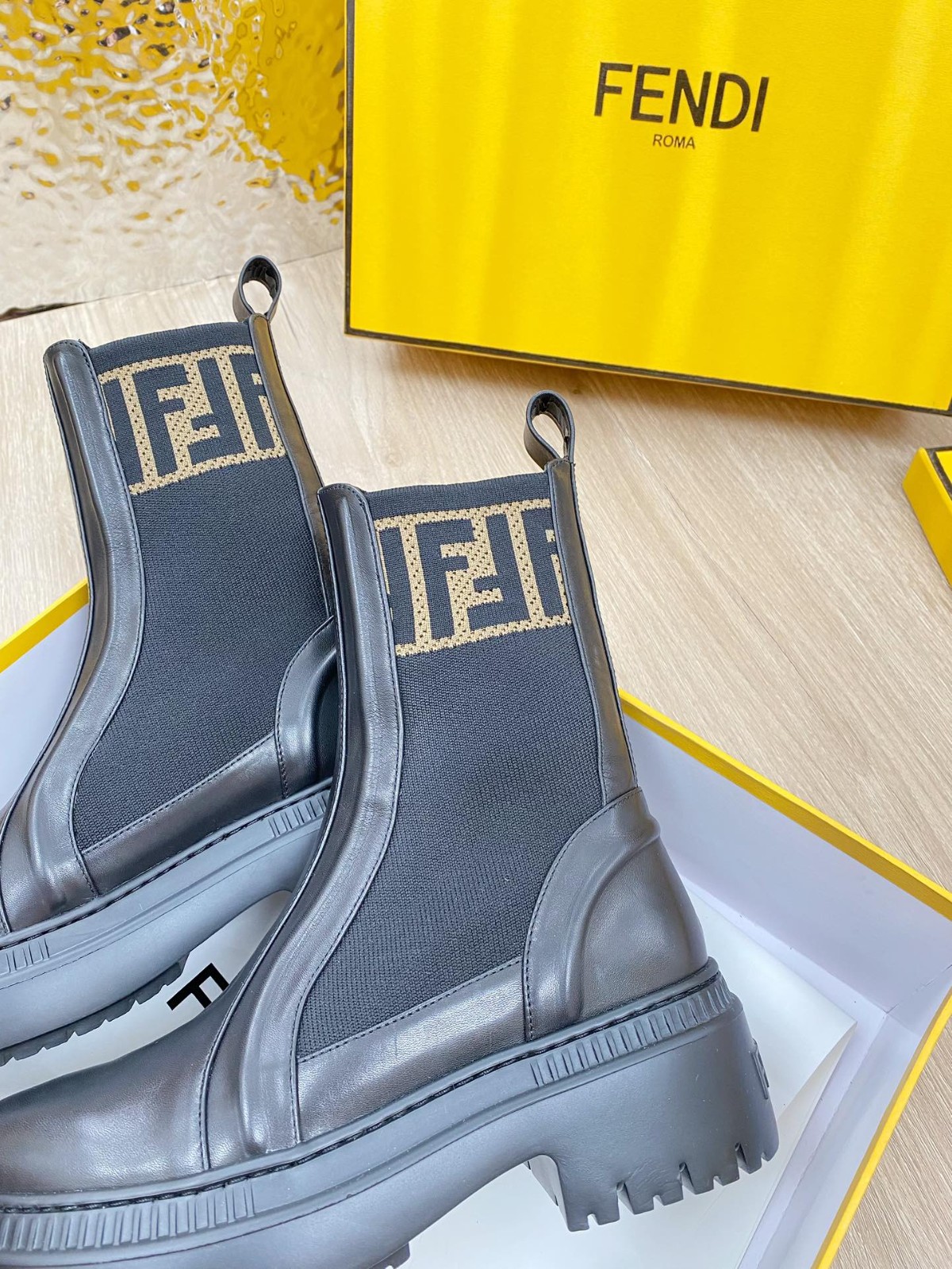 044 38123123 SIZE 35-41