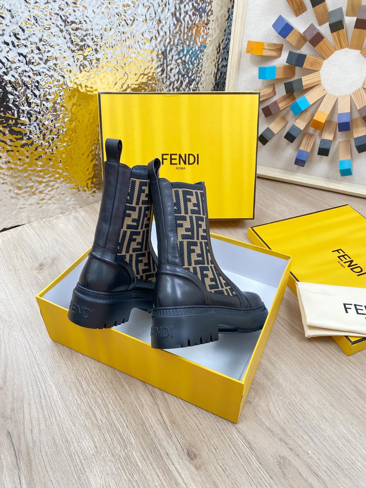 043 38123123 SIZE 35-41