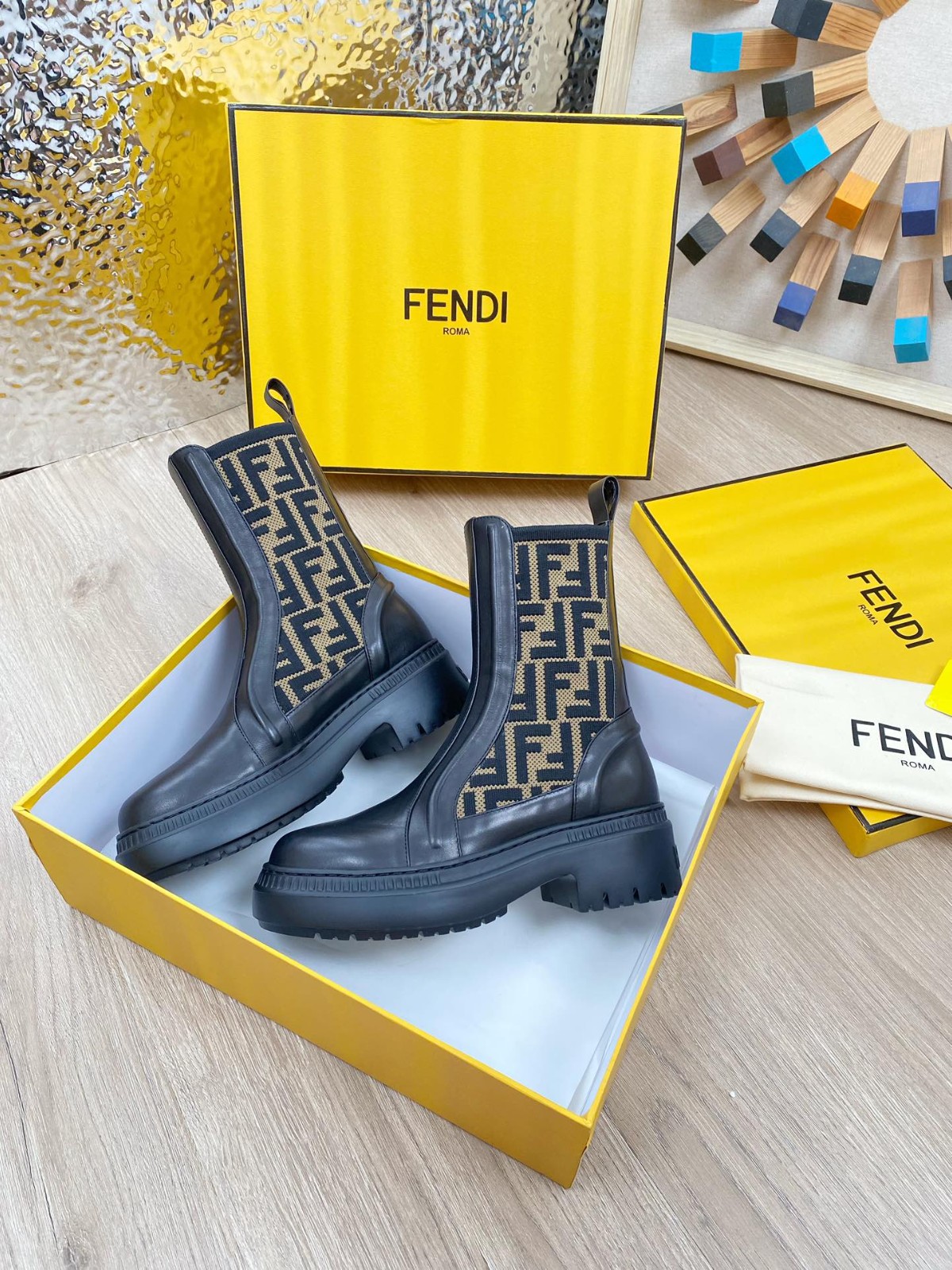 043 38123123 SIZE 35-41