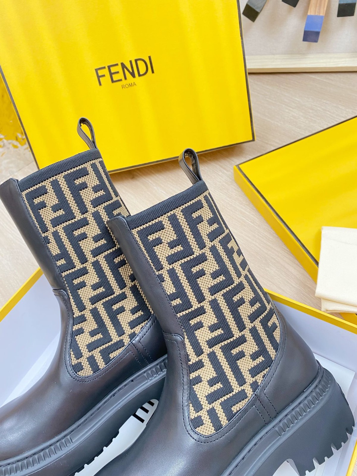 041 38123123 SIZE 35-41