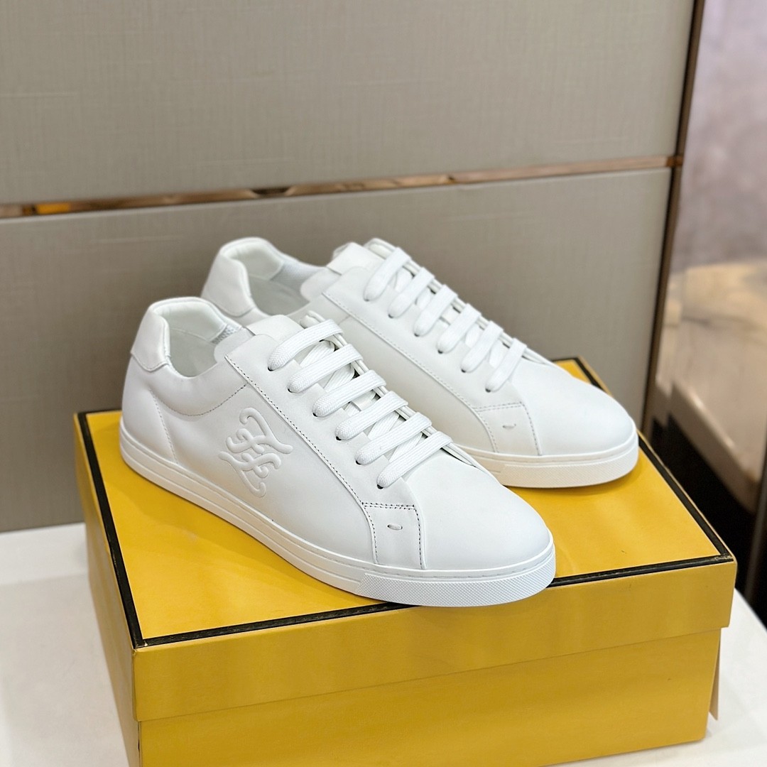020 36123118 SIZE 38-45