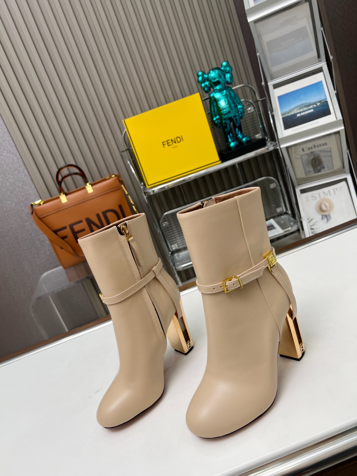 013 38123123 SIZE 35-43