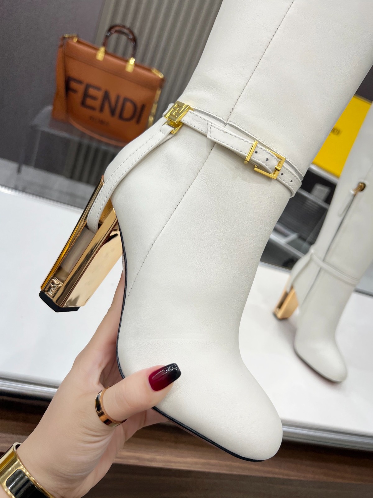 009 55123162 SIZE 35-43