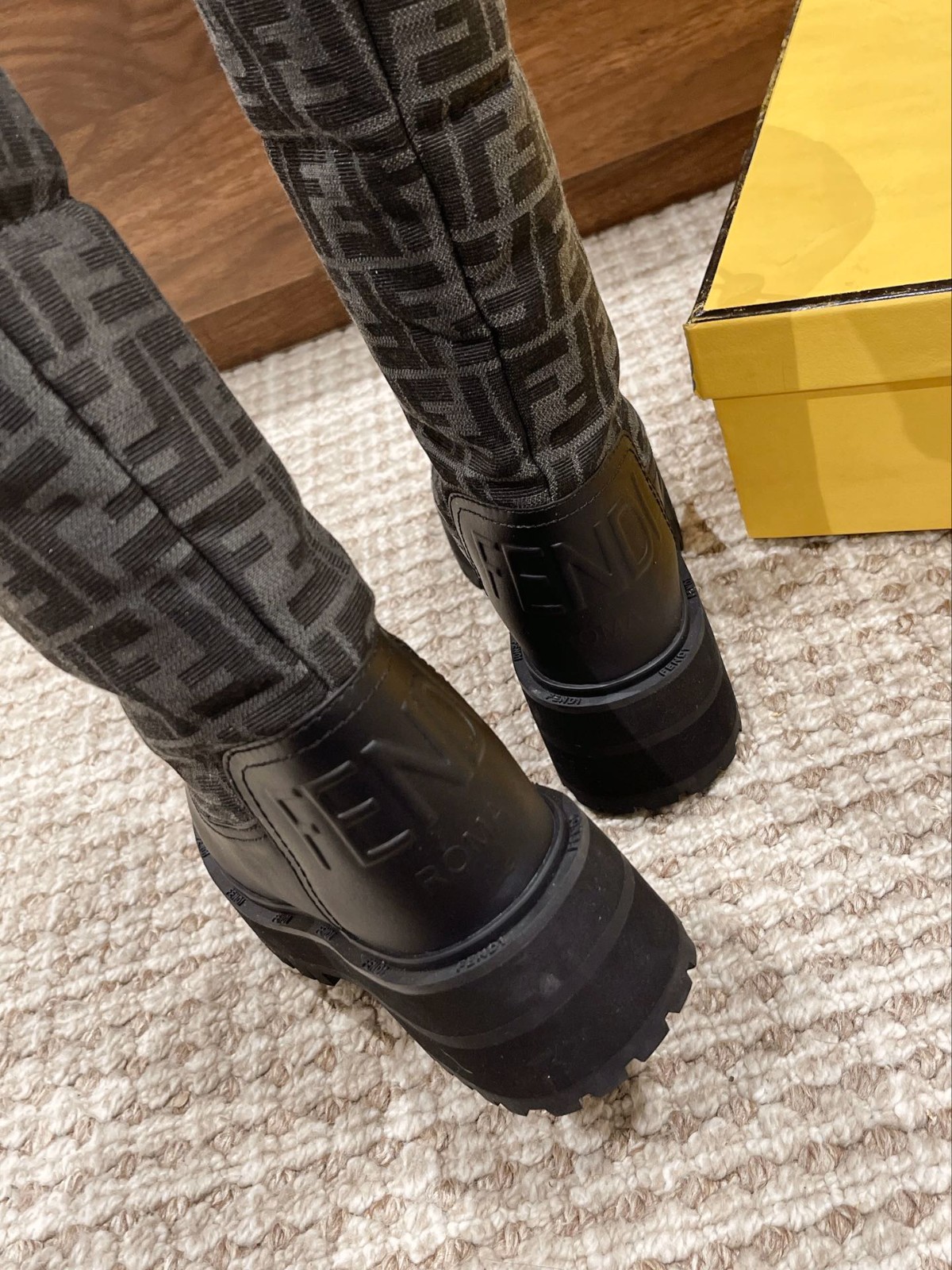 093 43123134 SIZE 35-40