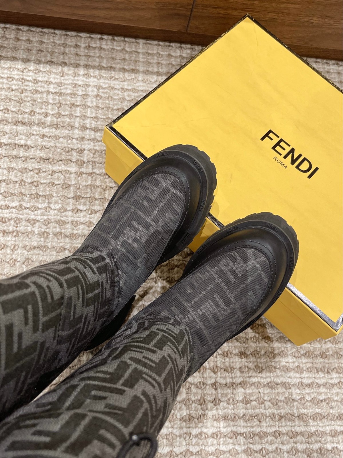 093 43123134 SIZE 35-40