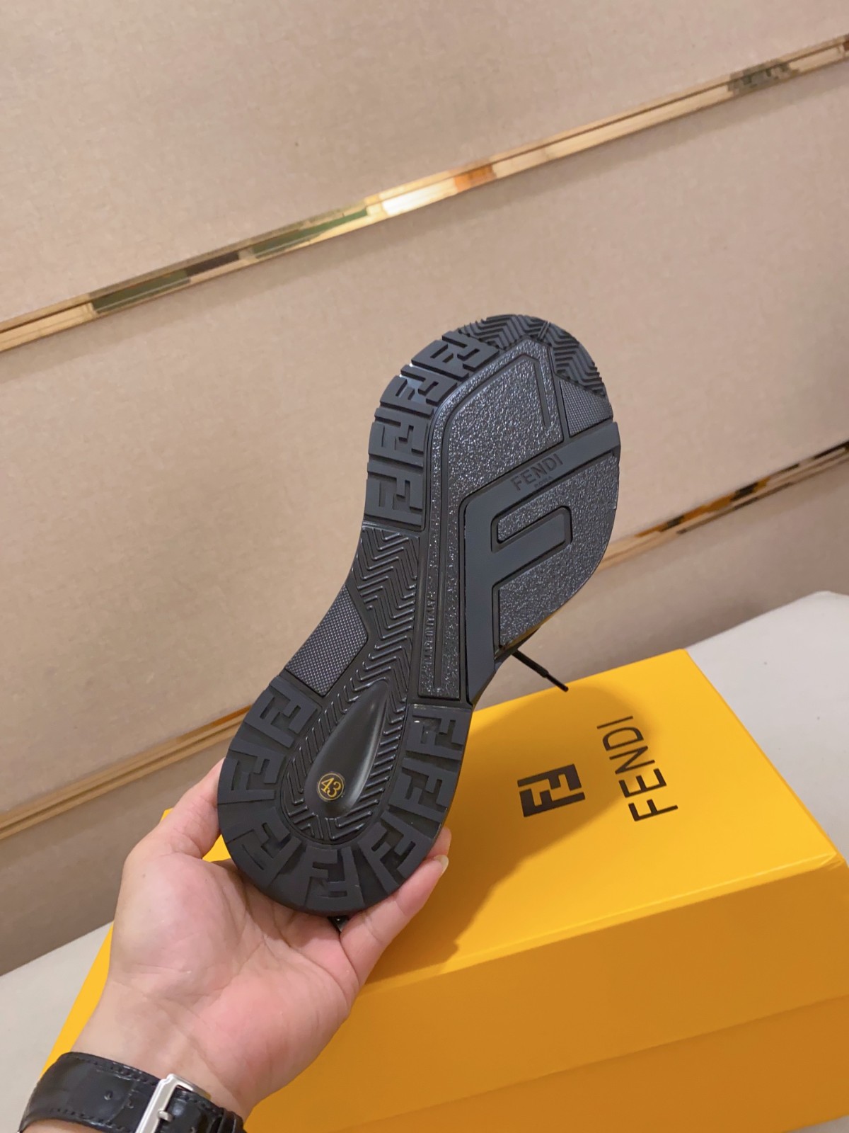 081 32123109 SIZE 38-45