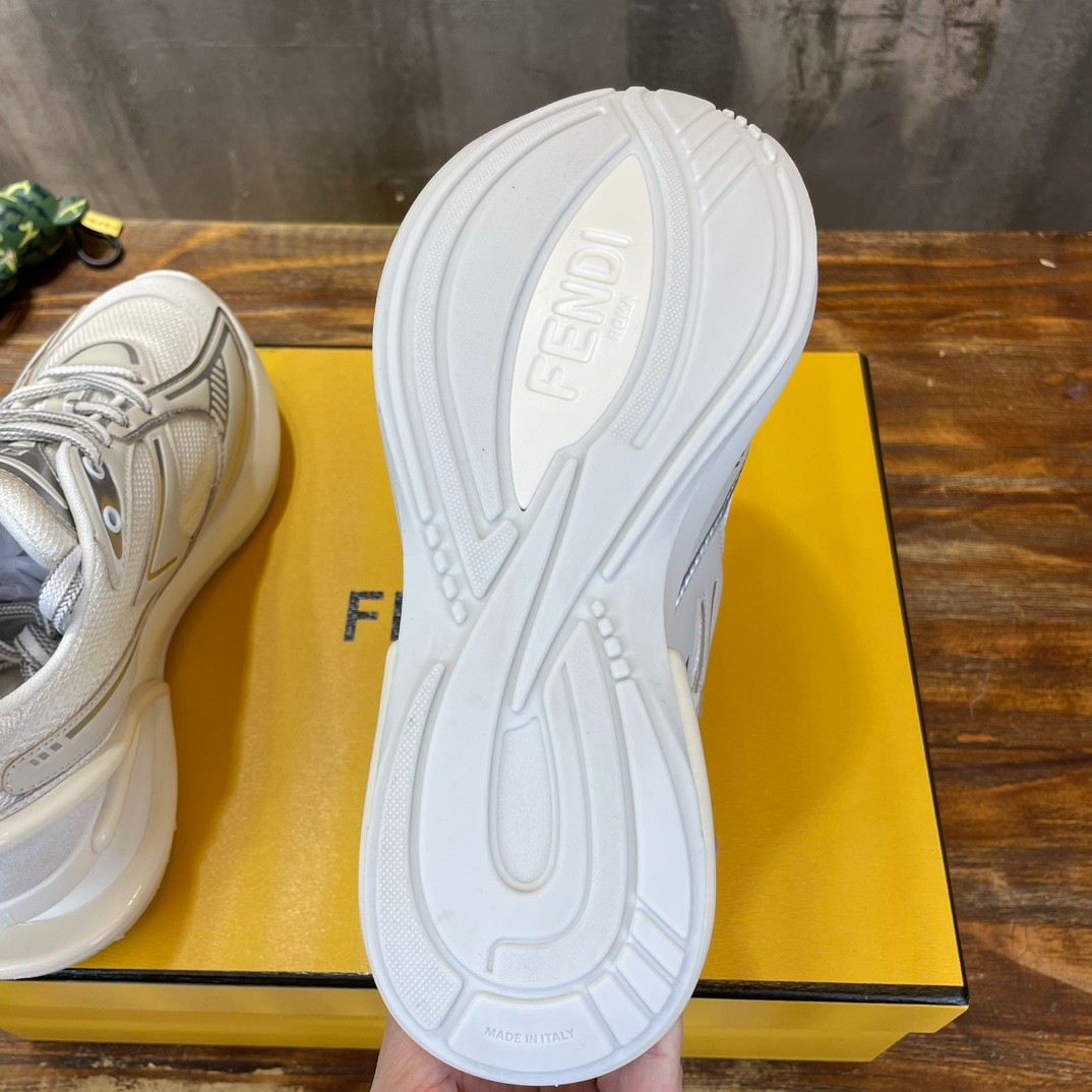 077 38123123 SIZE 35-40