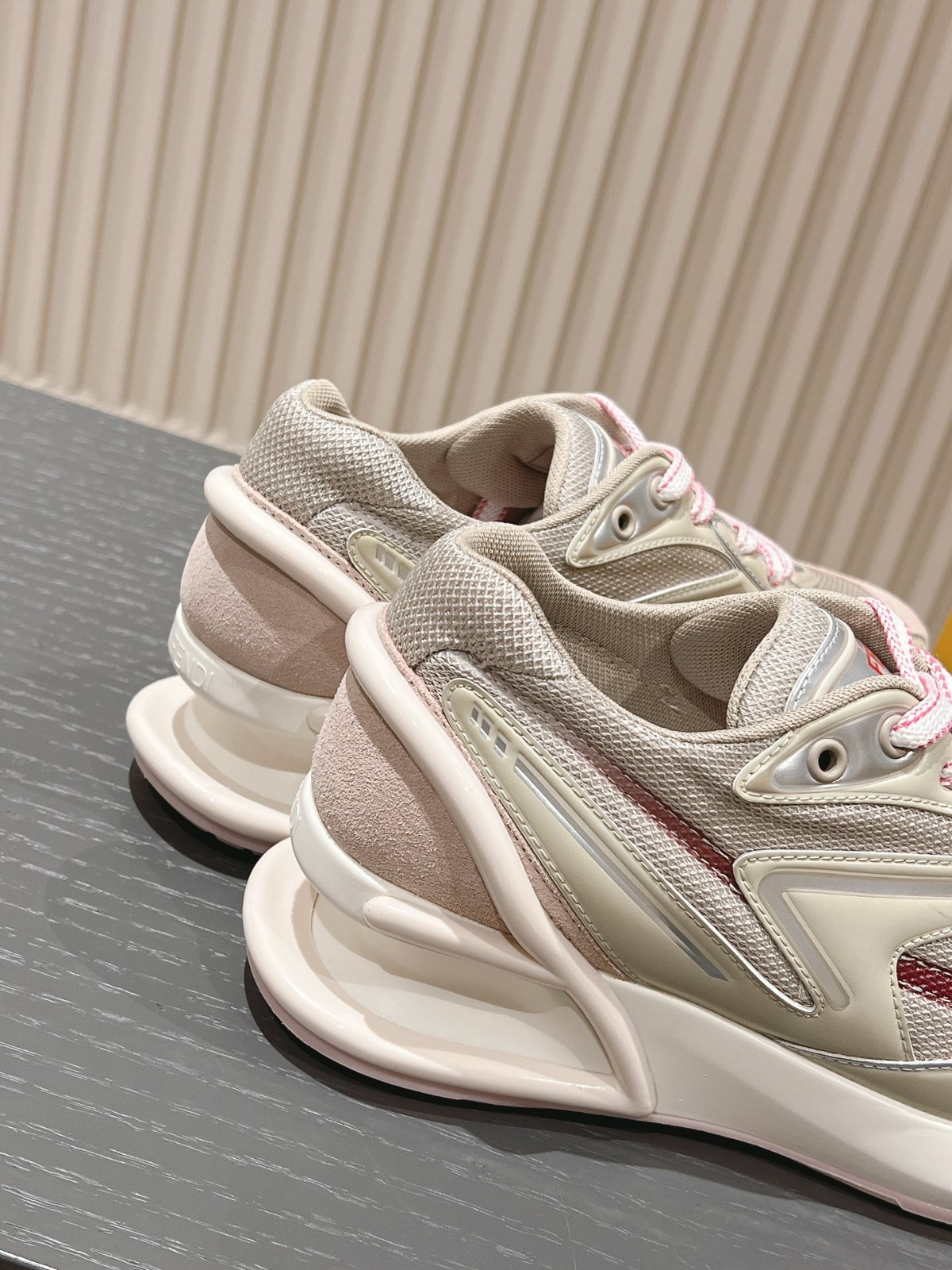 073 39123125 SIZE 35-40