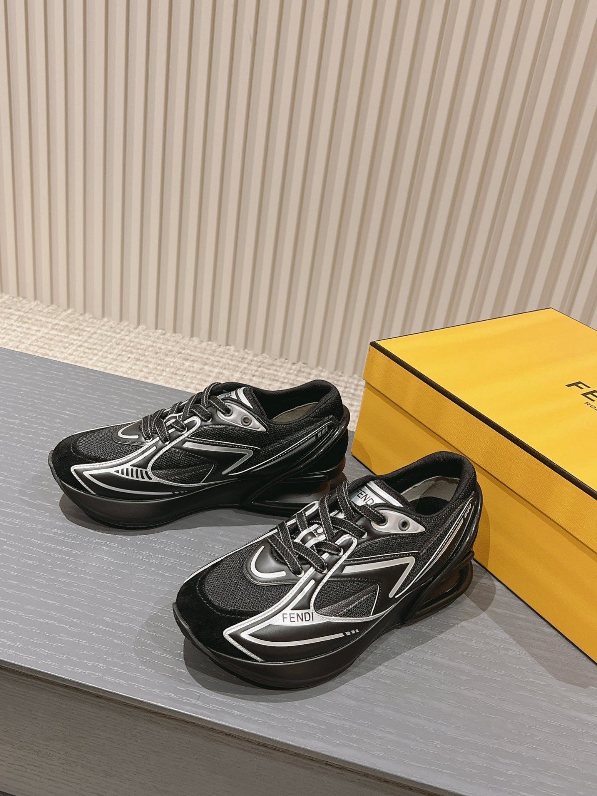 070 39123125 SIZE 35-40