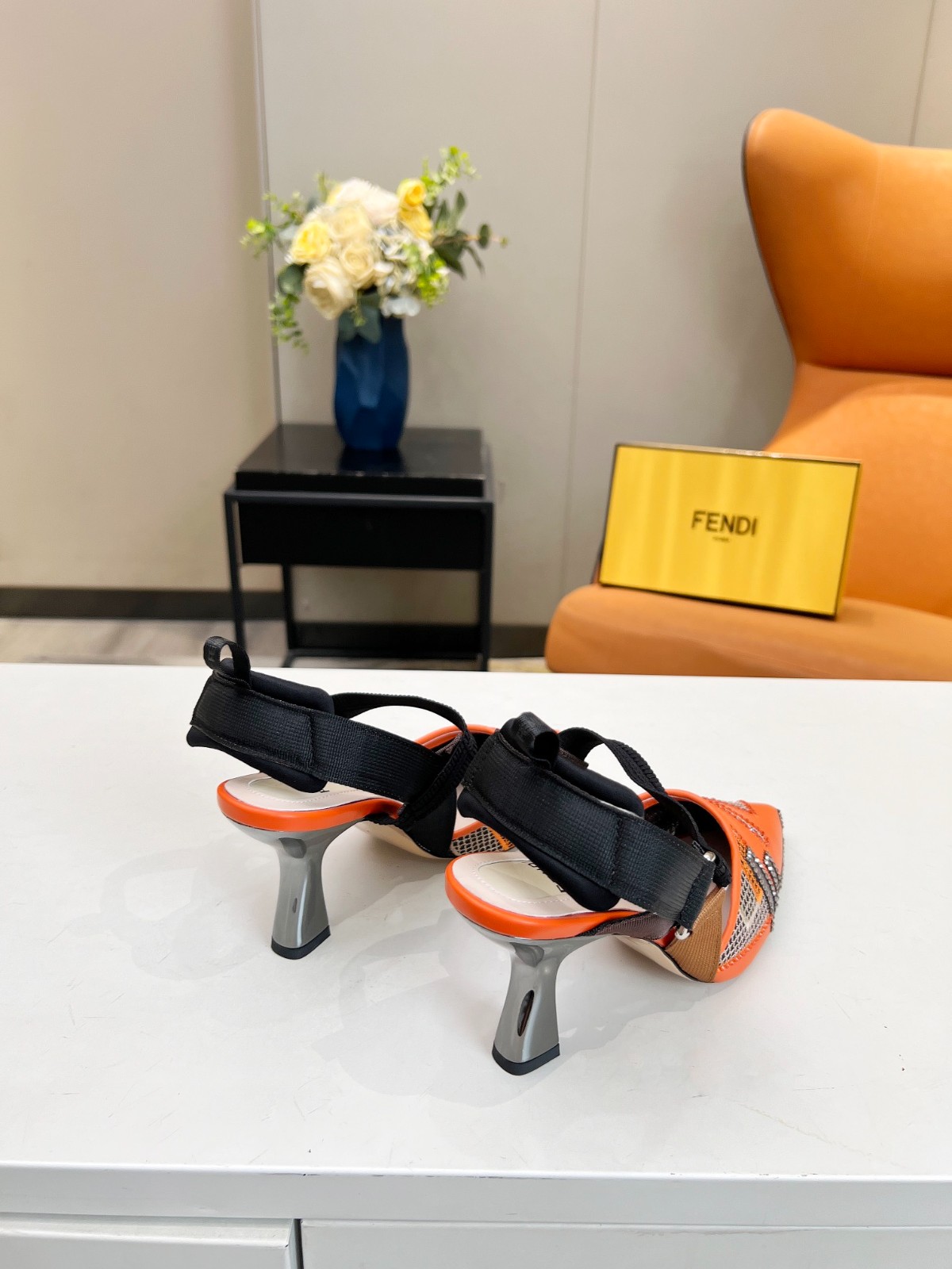 038 30123104 SIZE 35-42