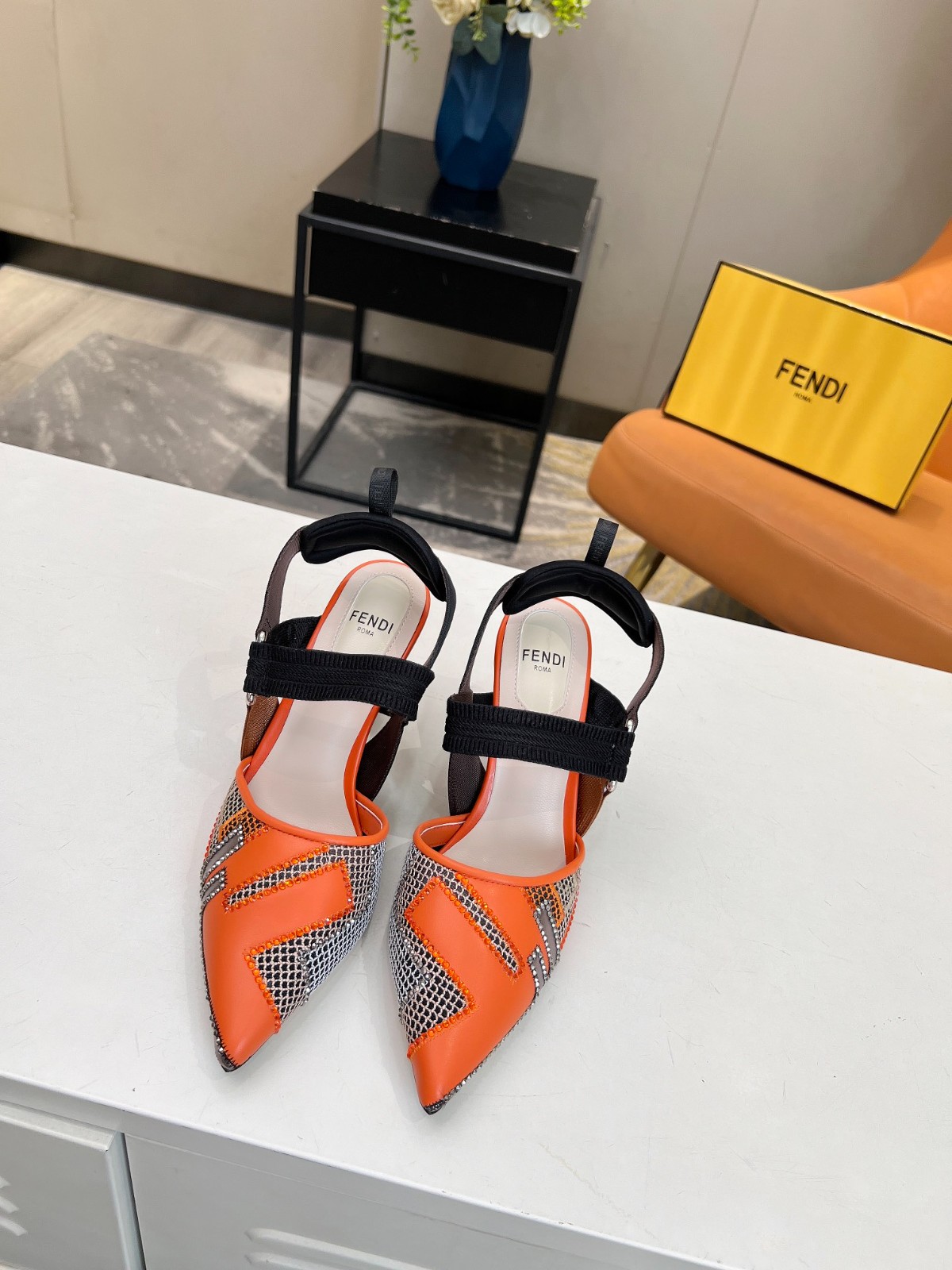 038 30123104 SIZE 35-42