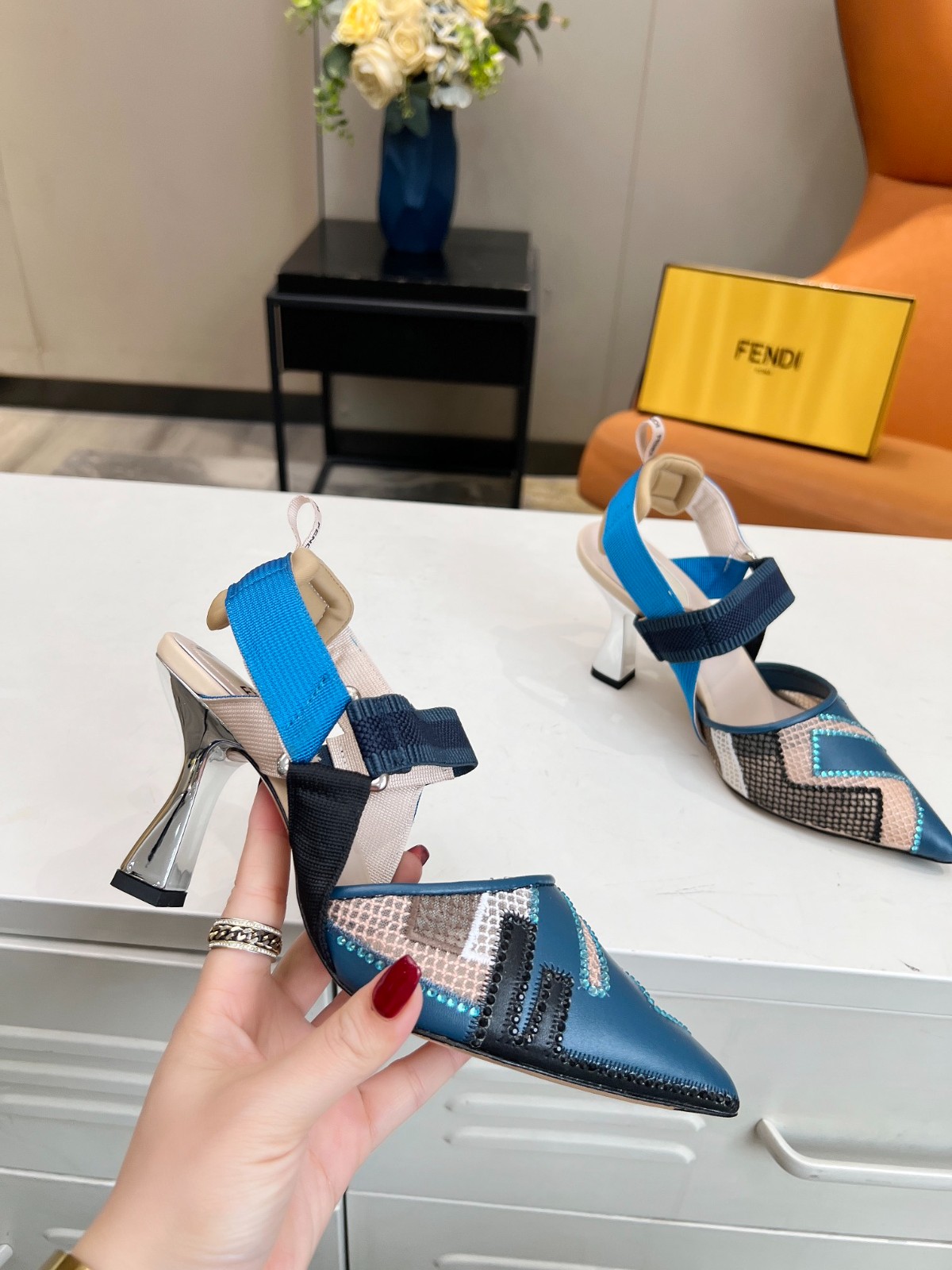 035 30123104 SIZE 35-42