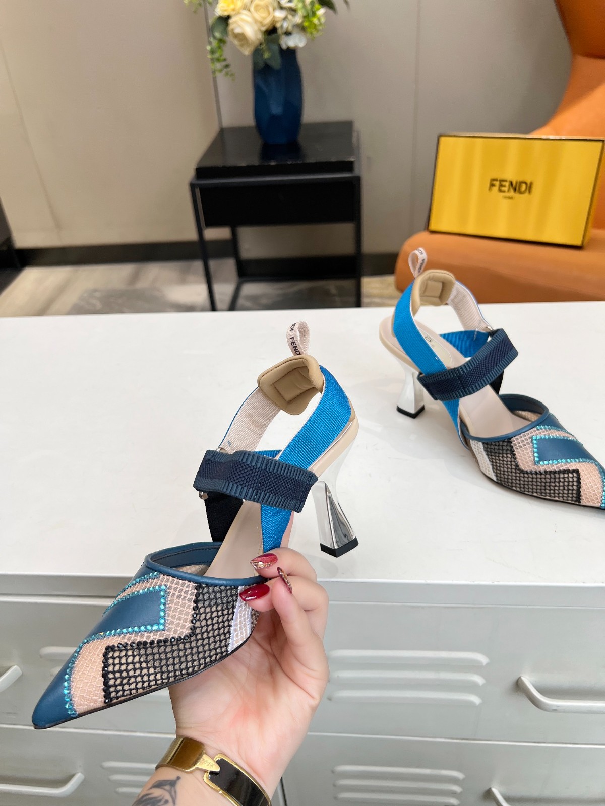 035 30123104 SIZE 35-42