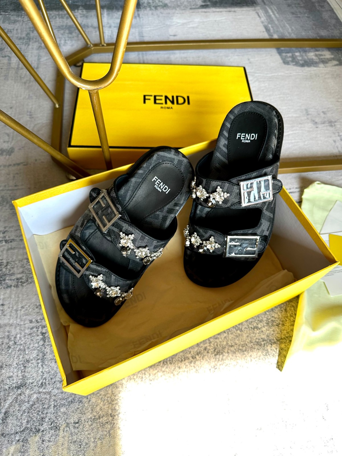 003 26123095 SIZE 35-45