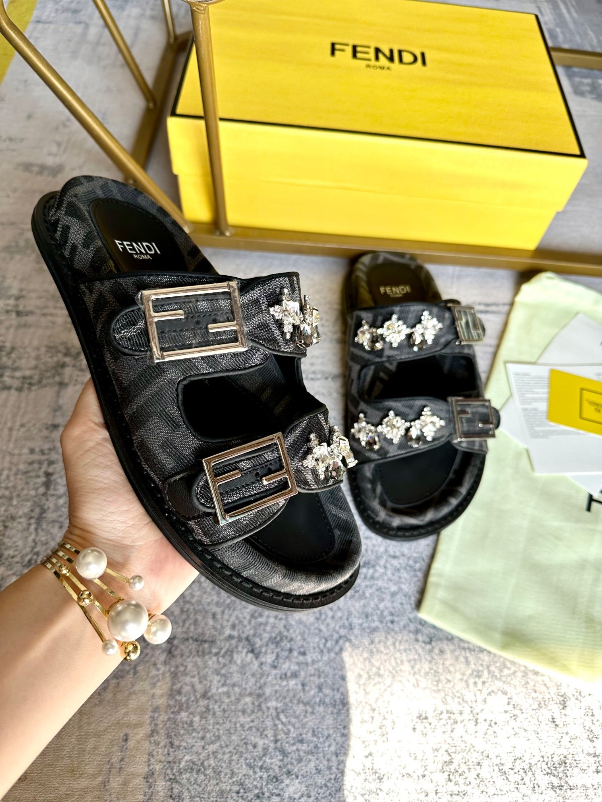 003 26123095 SIZE 35-45