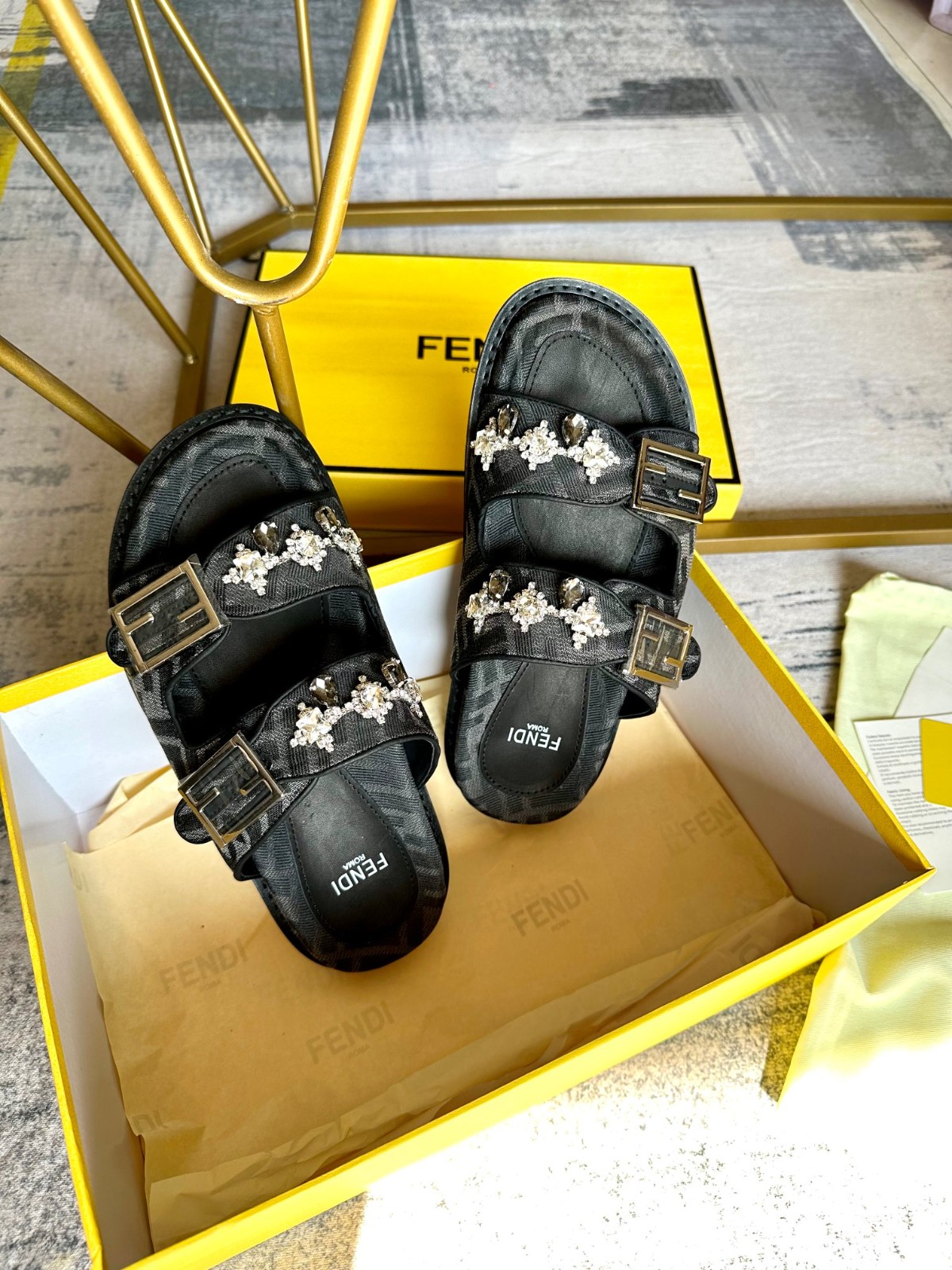 003 26123095 SIZE 35-45
