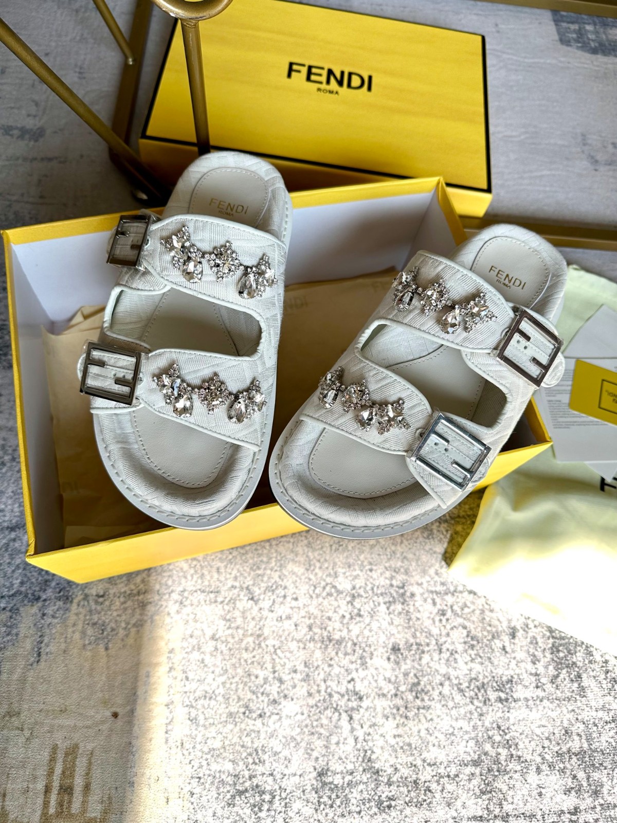 001 26123095 SIZE 35-45