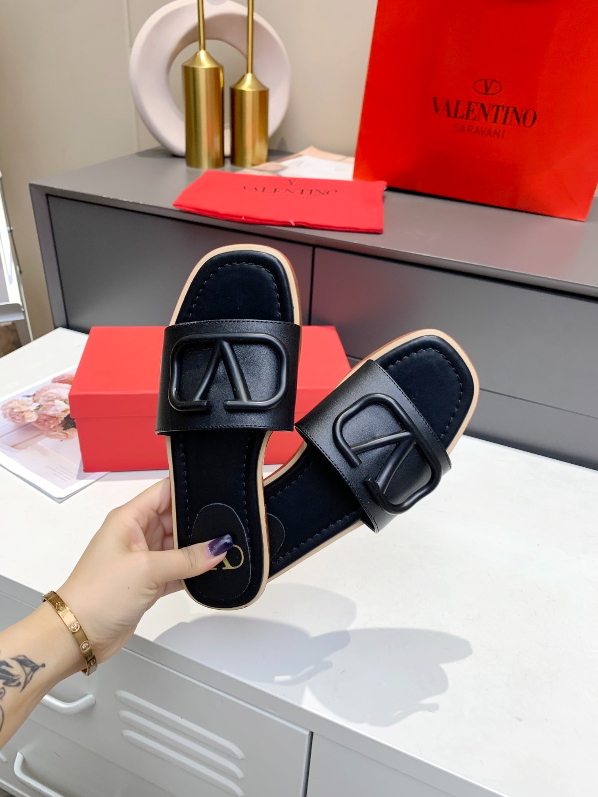 119 009#016-Valentino-shoes-Yupoo-2021SS