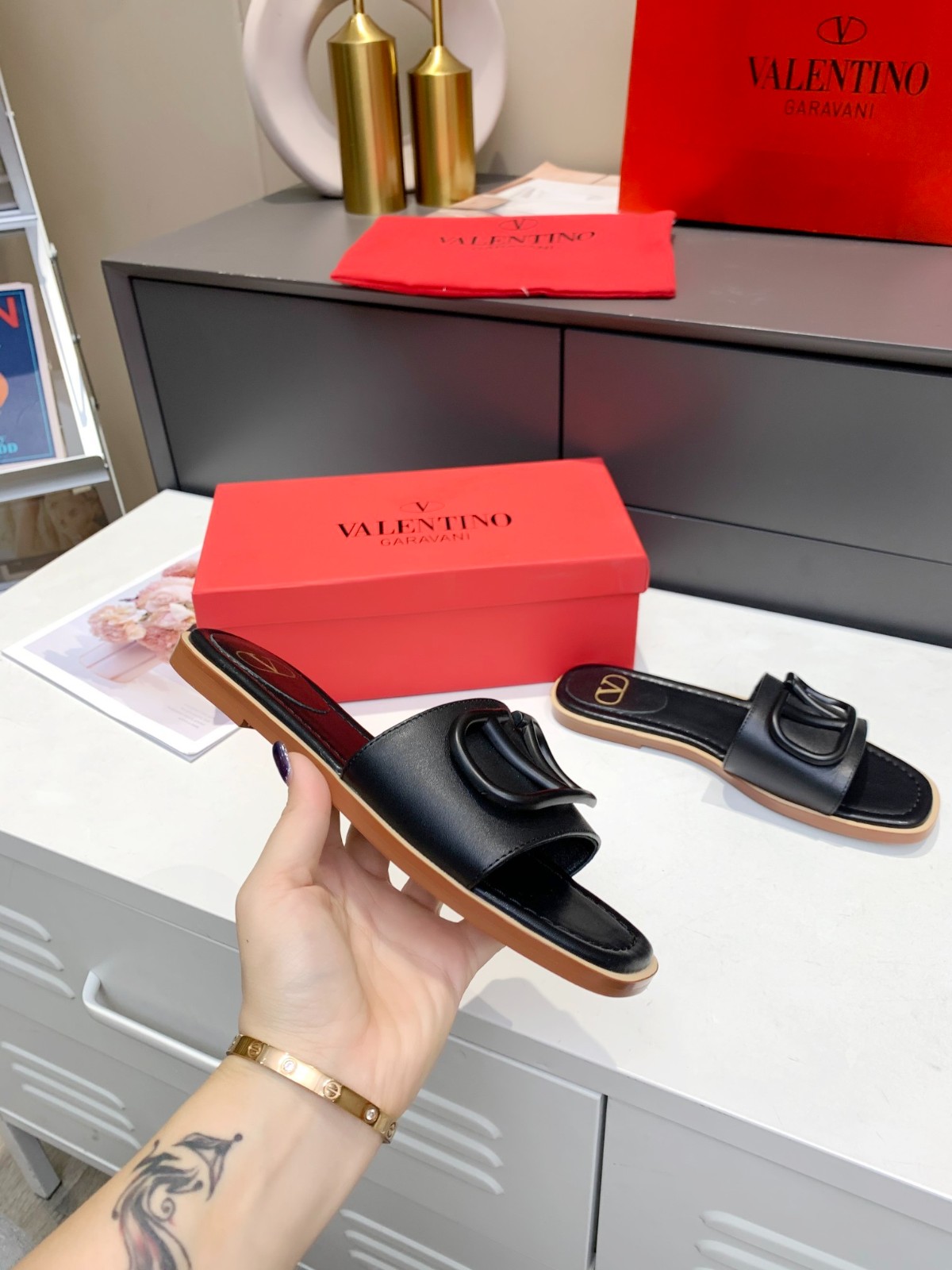 119 009#016-Valentino-shoes-Yupoo-2021SS