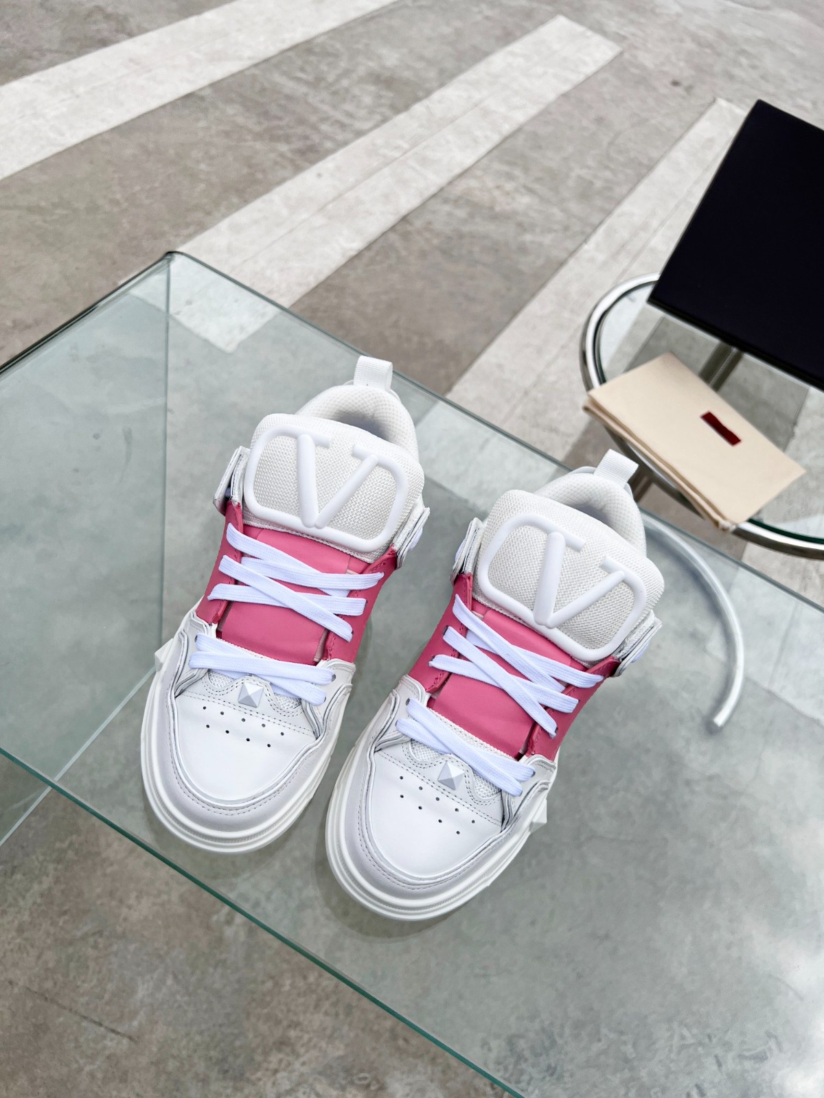 109 066#016-Valentino-shoes-01-2022SS