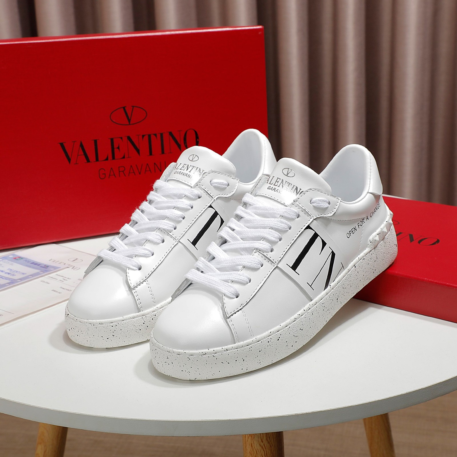 103 055#016-Valentino-shoes-01-2022SS