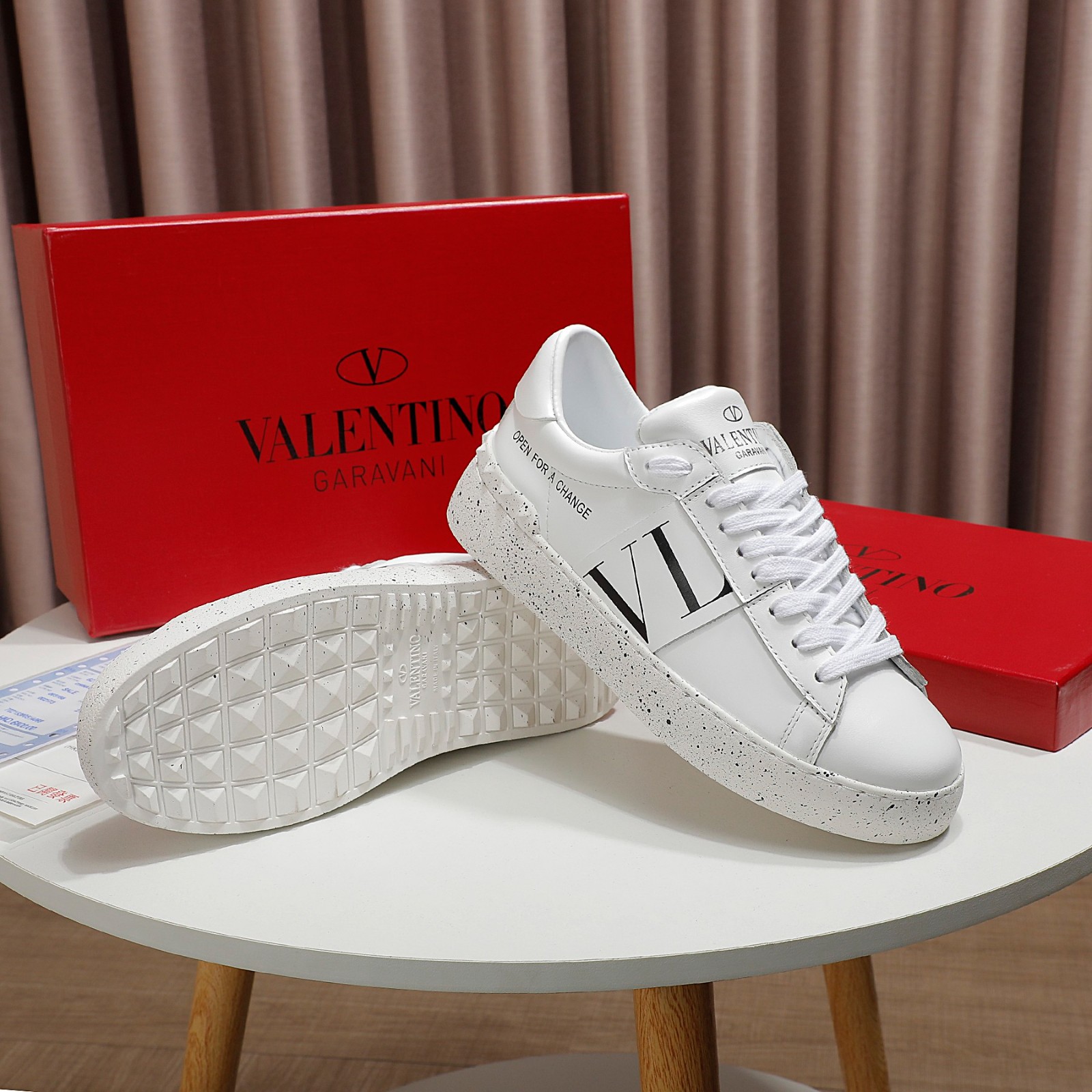 103 055#016-Valentino-shoes-01-2022SS