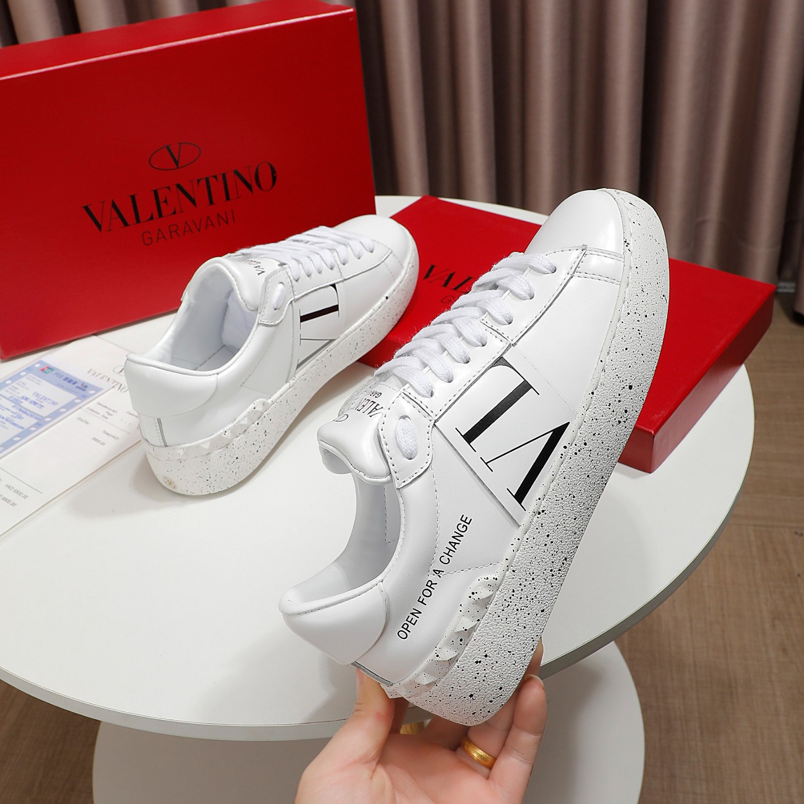 103 055#016-Valentino-shoes-01-2022SS
